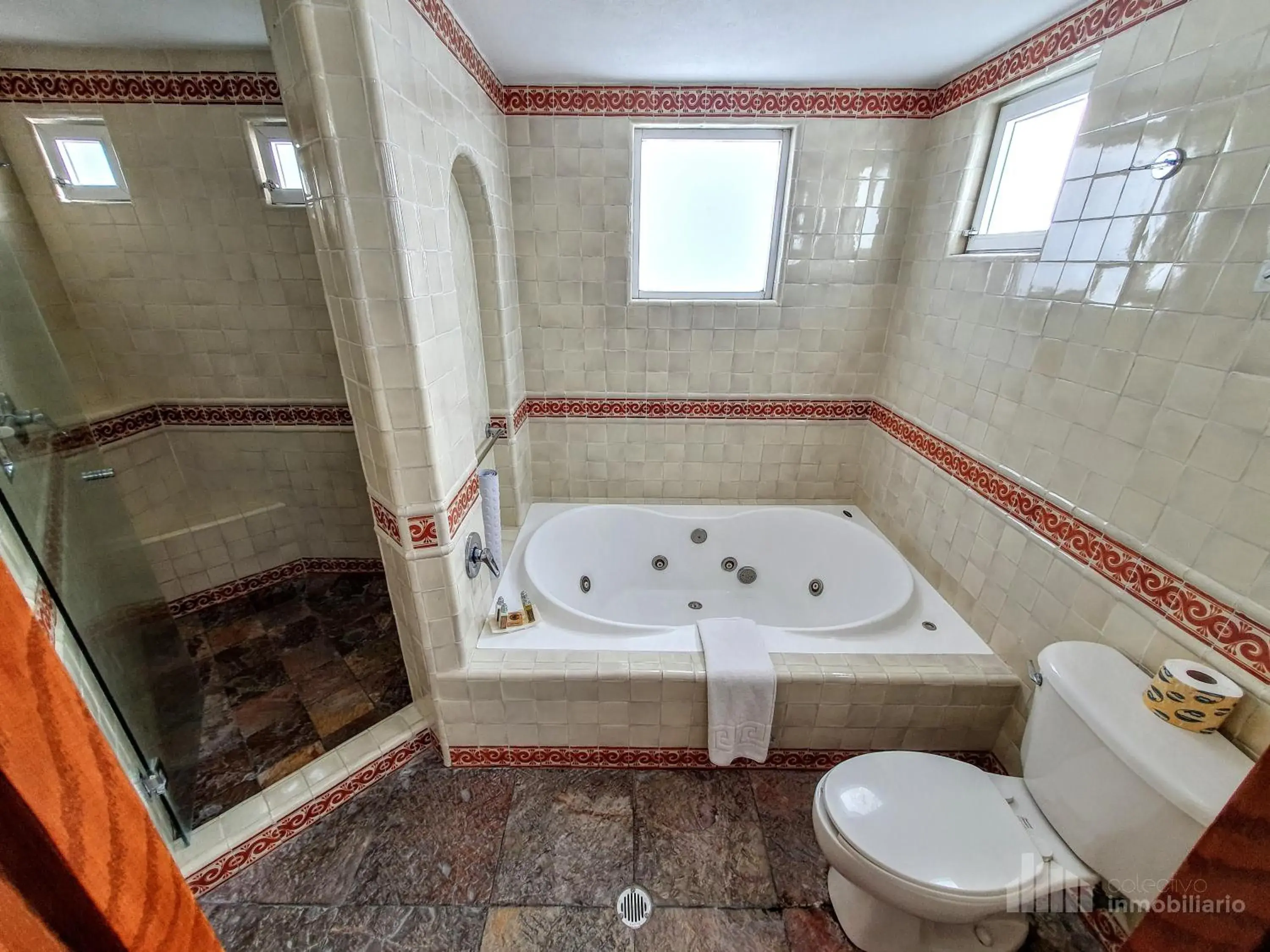 Hot Tub, Bathroom in Posada del Tepozteco