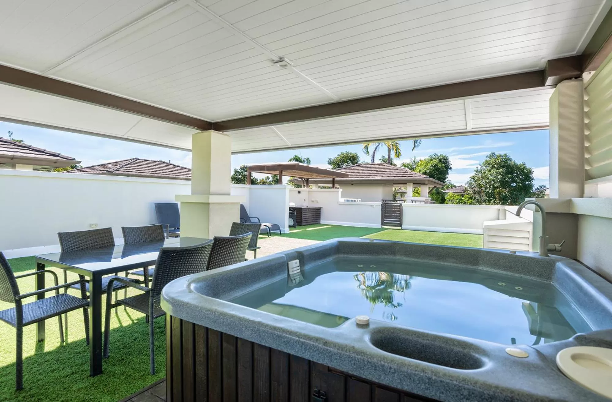 Patio in Port Douglas Private Apartments in Temple
