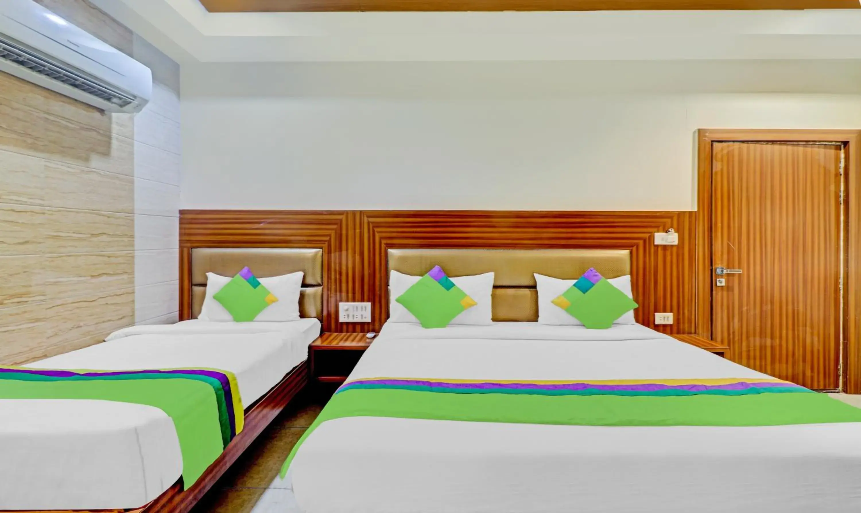 Bed in Treebo Trend Taj Dream