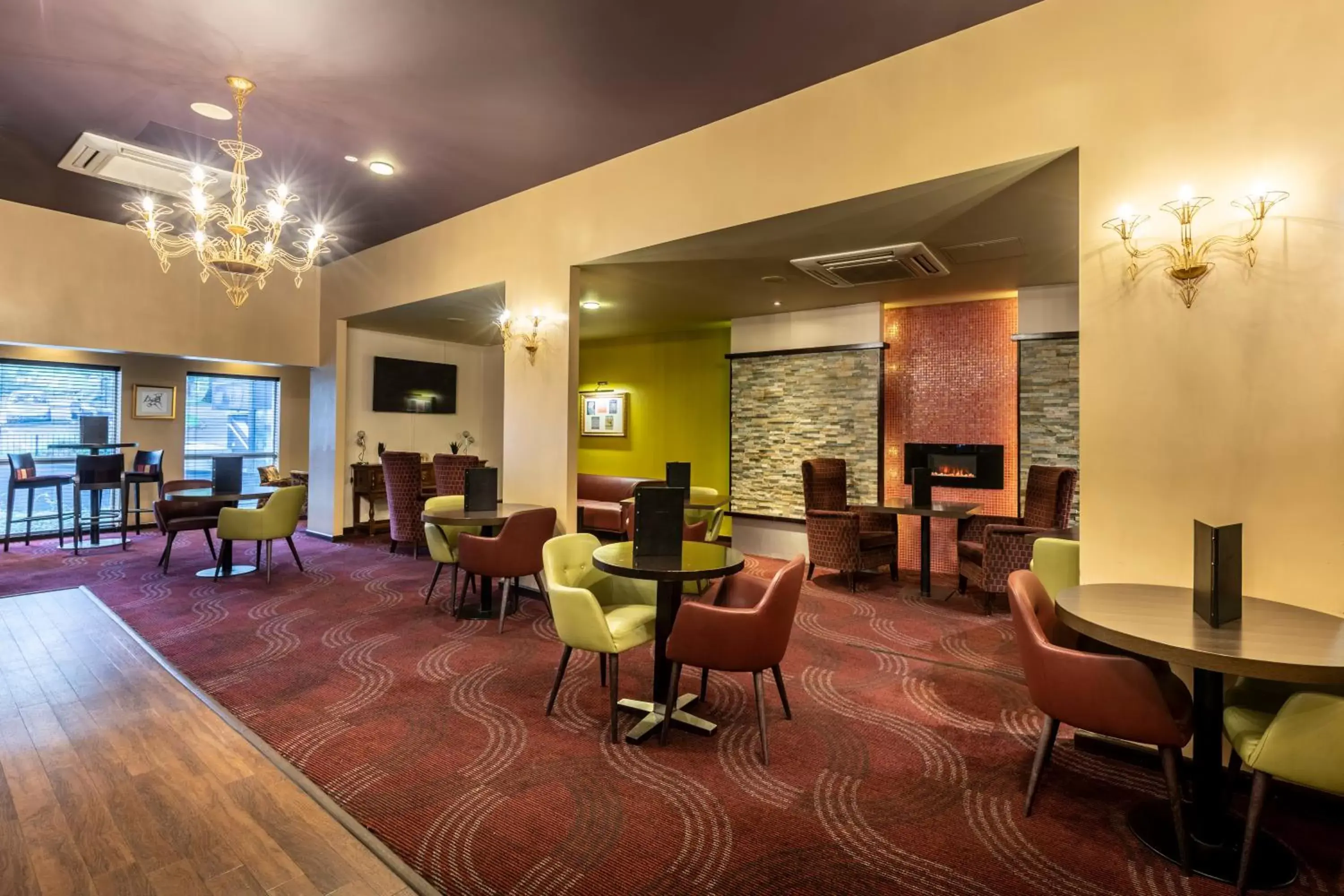 Lounge or bar, Lounge/Bar in Gloucester Robinswood Hotel, BW Signature Collection