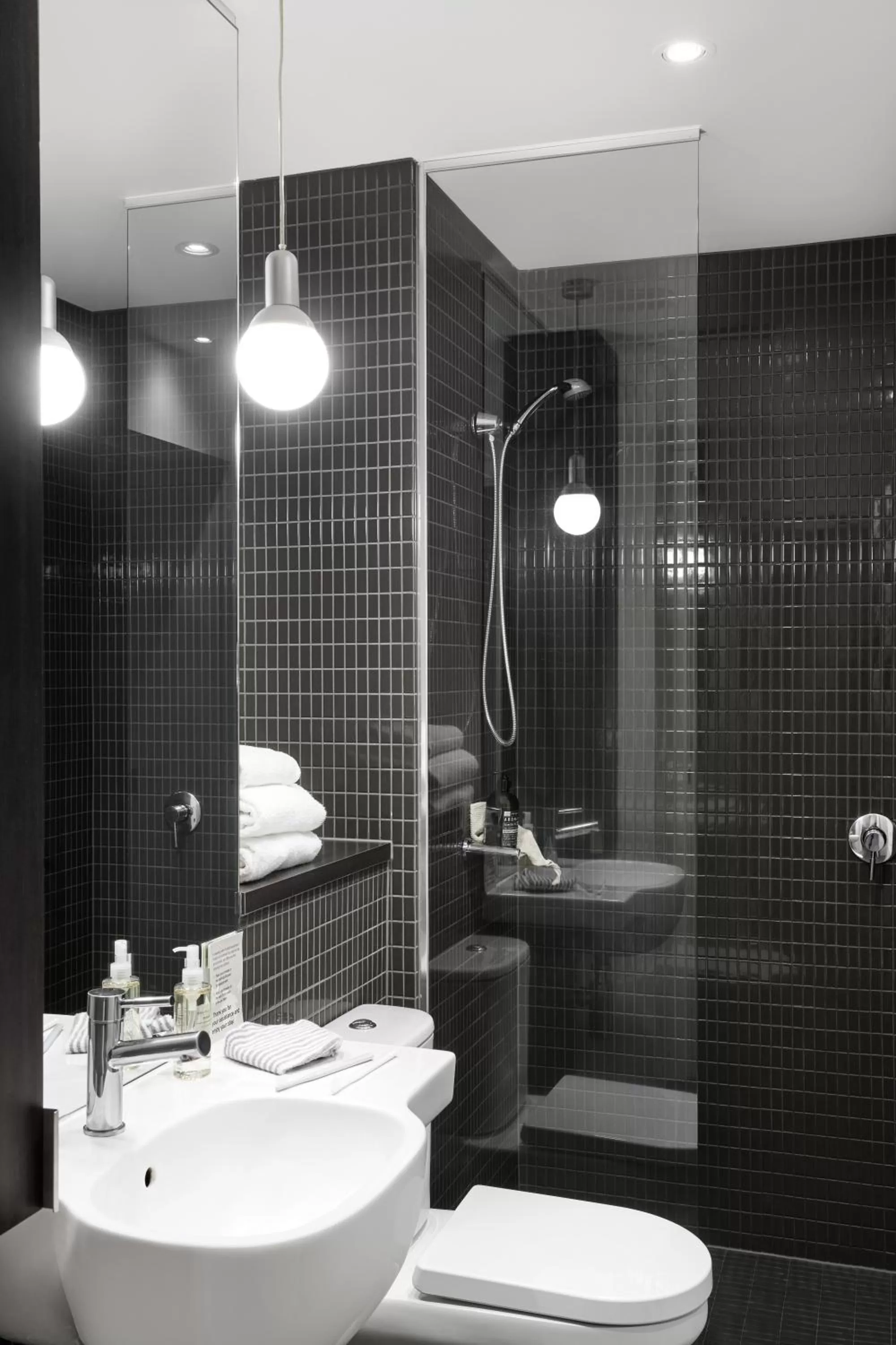 Shower in Punthill South Yarra Grand