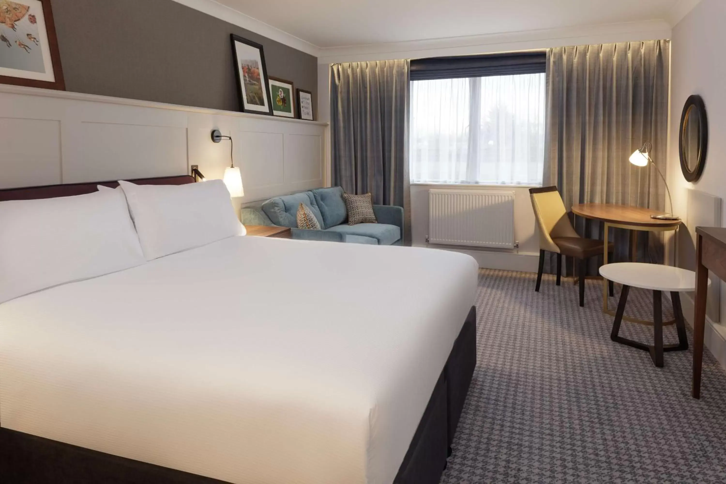 Bedroom, Bed in DoubleTree by Hilton Stoke-on-Trent, United Kingdom