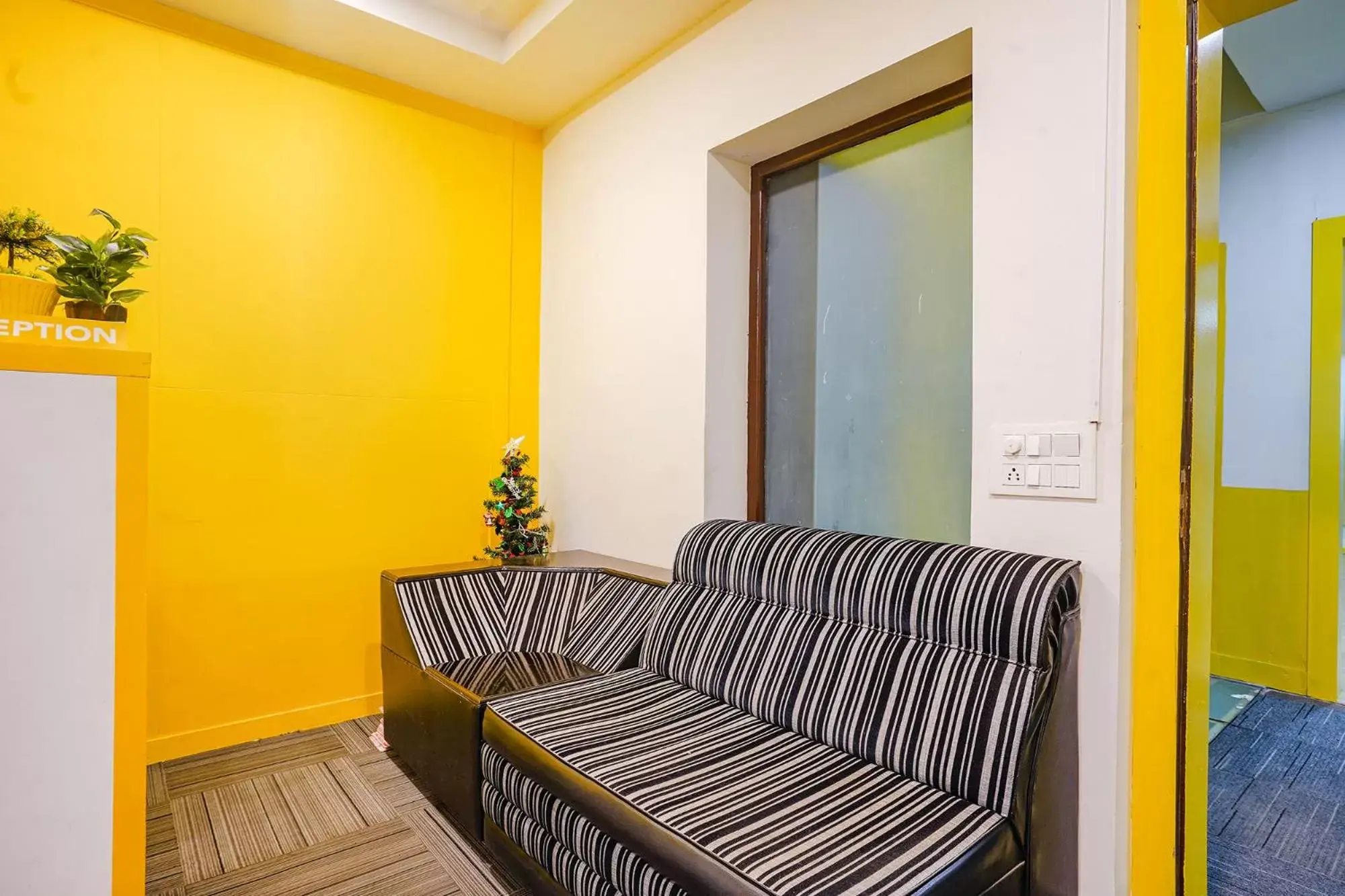 Living room, Seating Area in Collection O Hotel Holiday Banjara