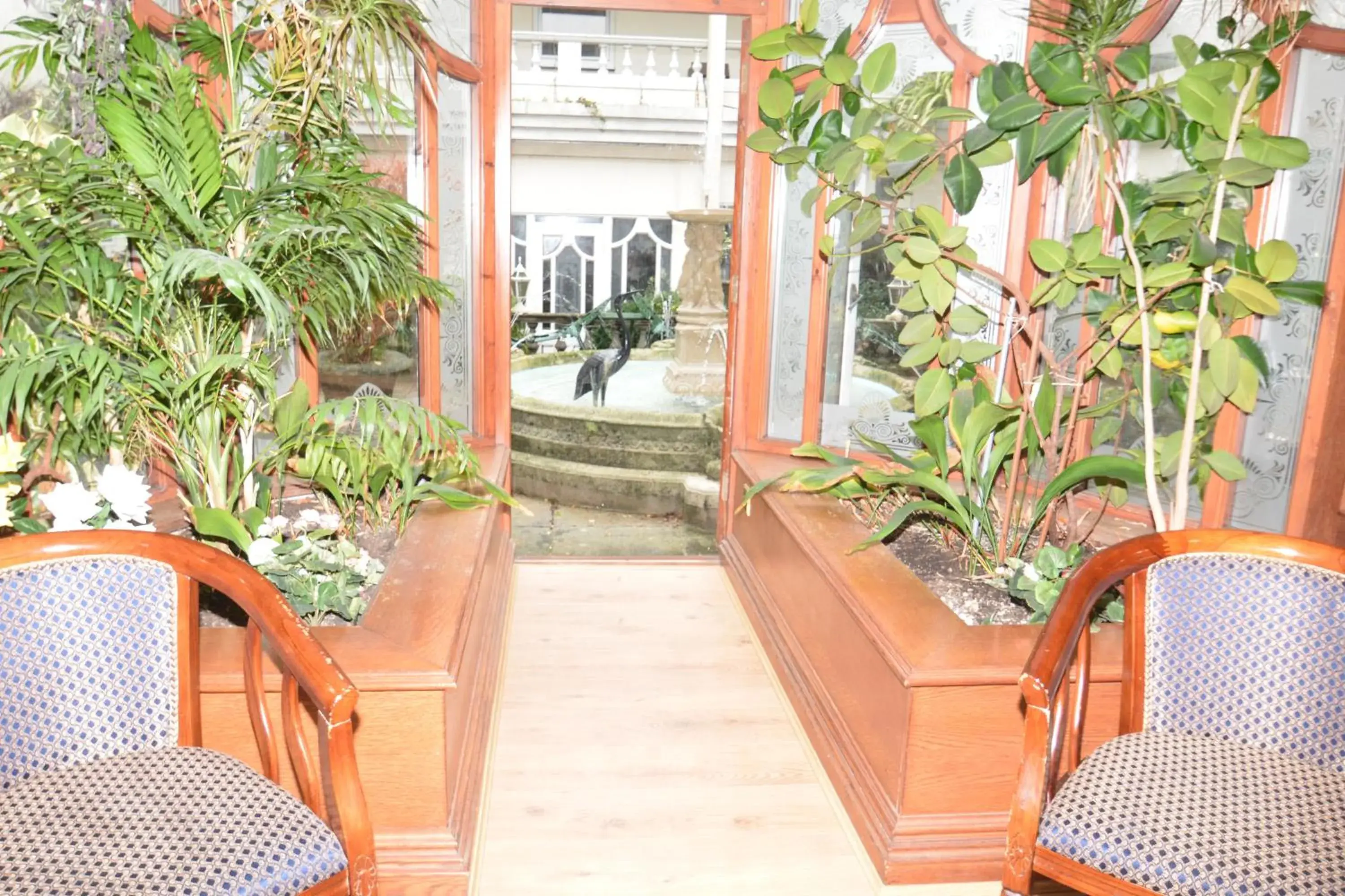 Patio in Durrant House Hotel