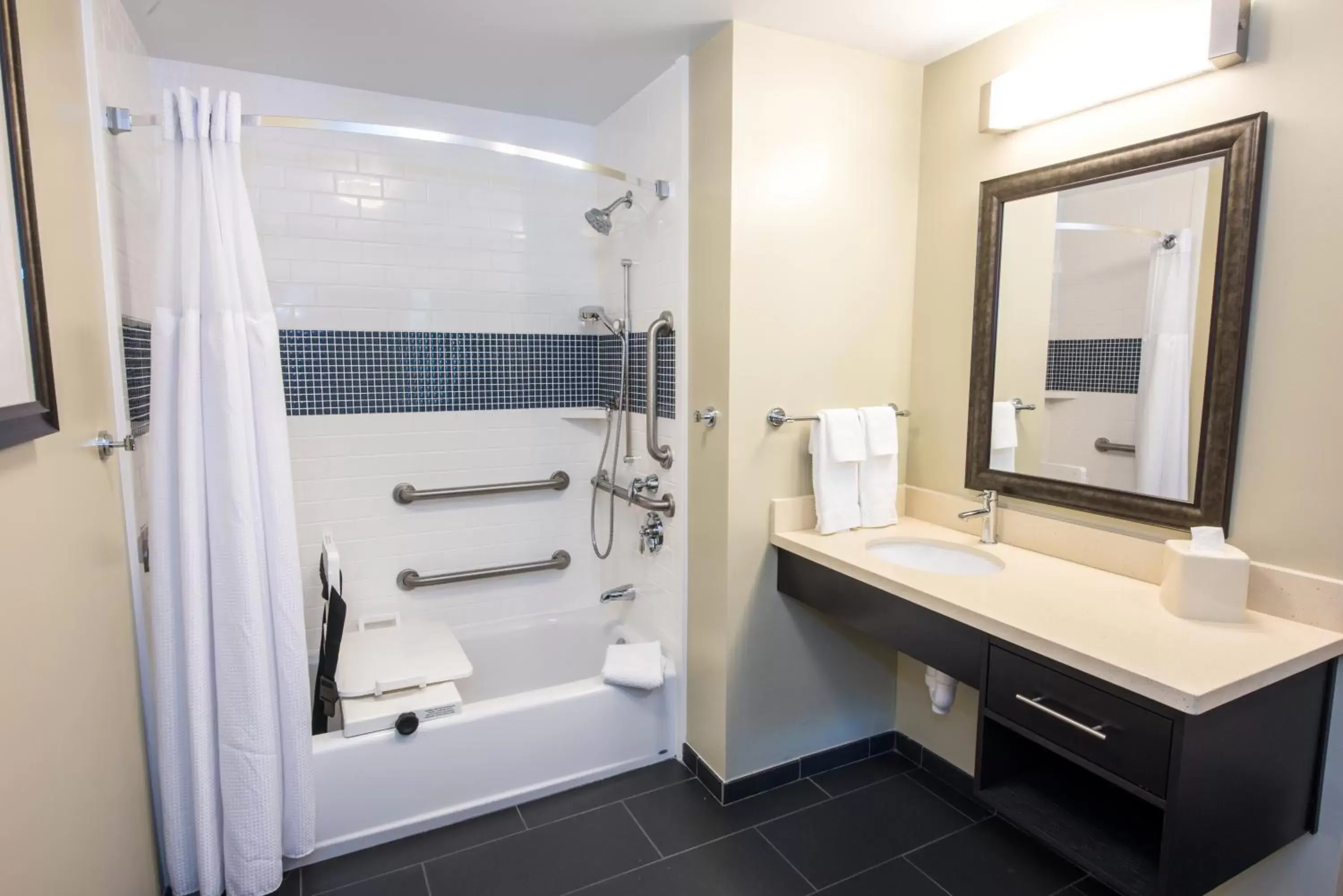Photo of the whole room, Bathroom in Staybridge Suites Albany Wolf Rd-Colonie Center, an IHG Hotel