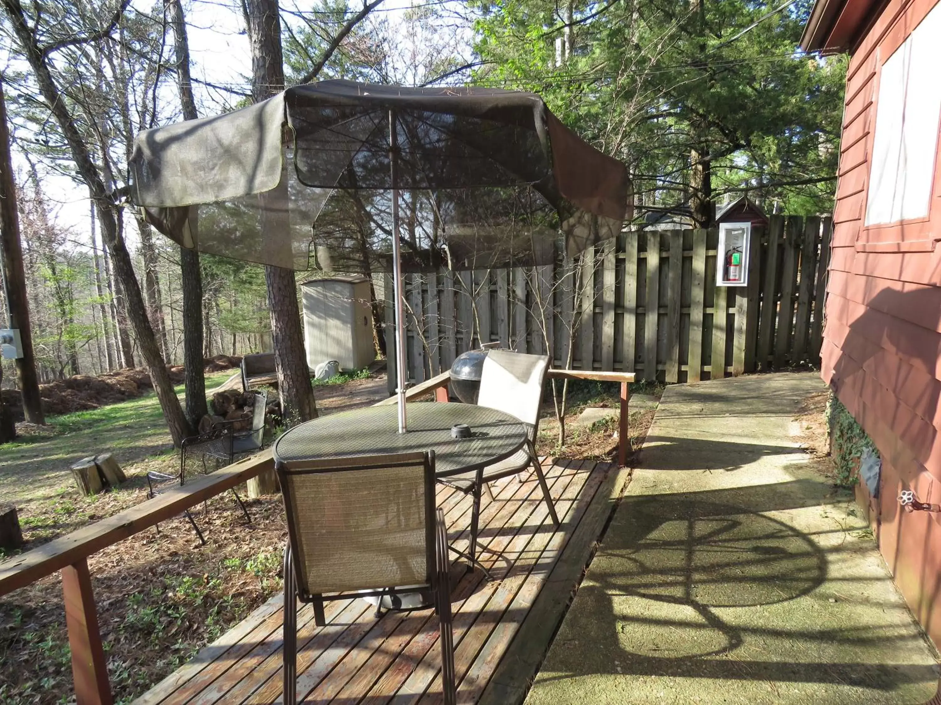 Patio in Tall Pines Inn