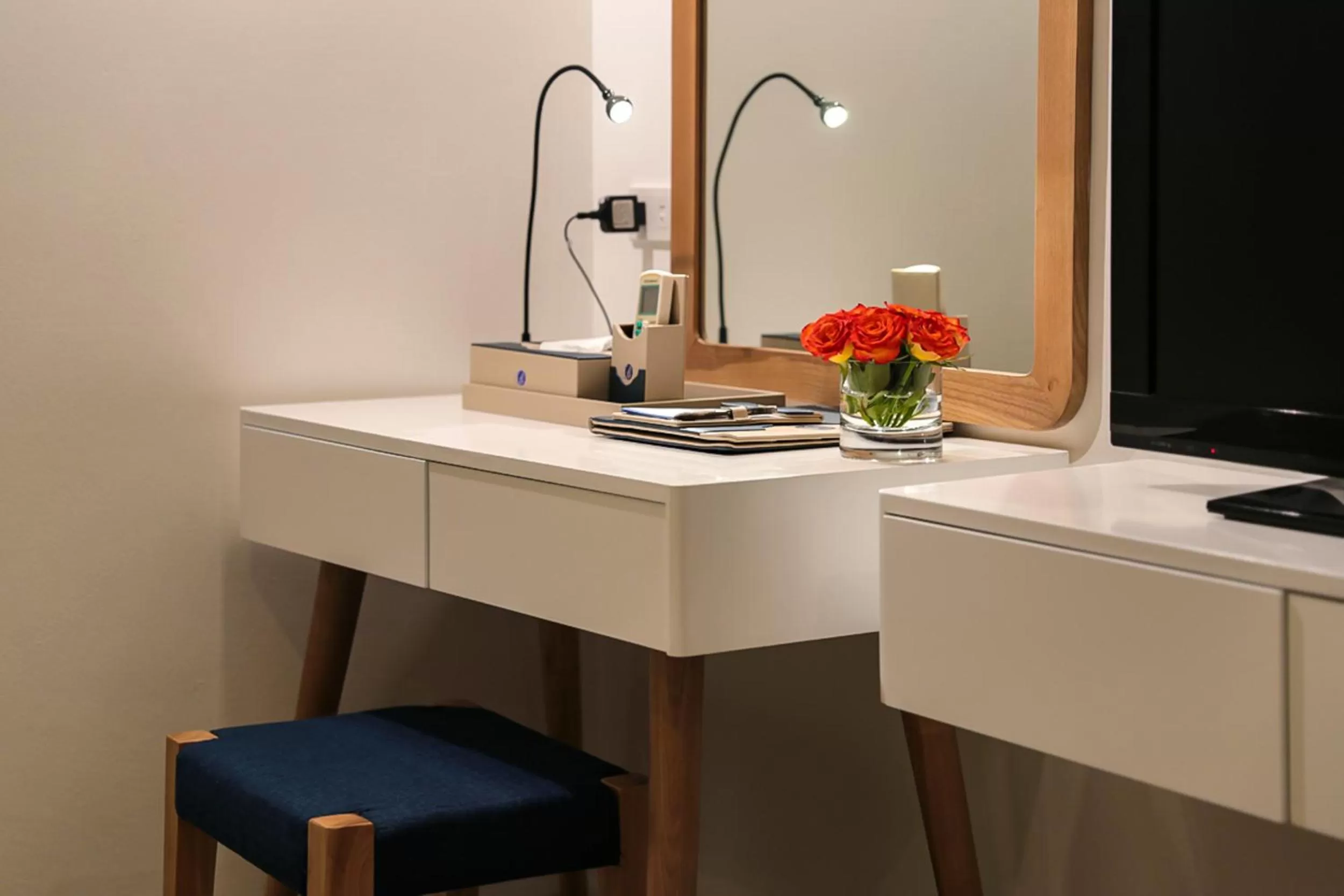 room service in Hanoi Backpackers Hostel & Rooftop bar