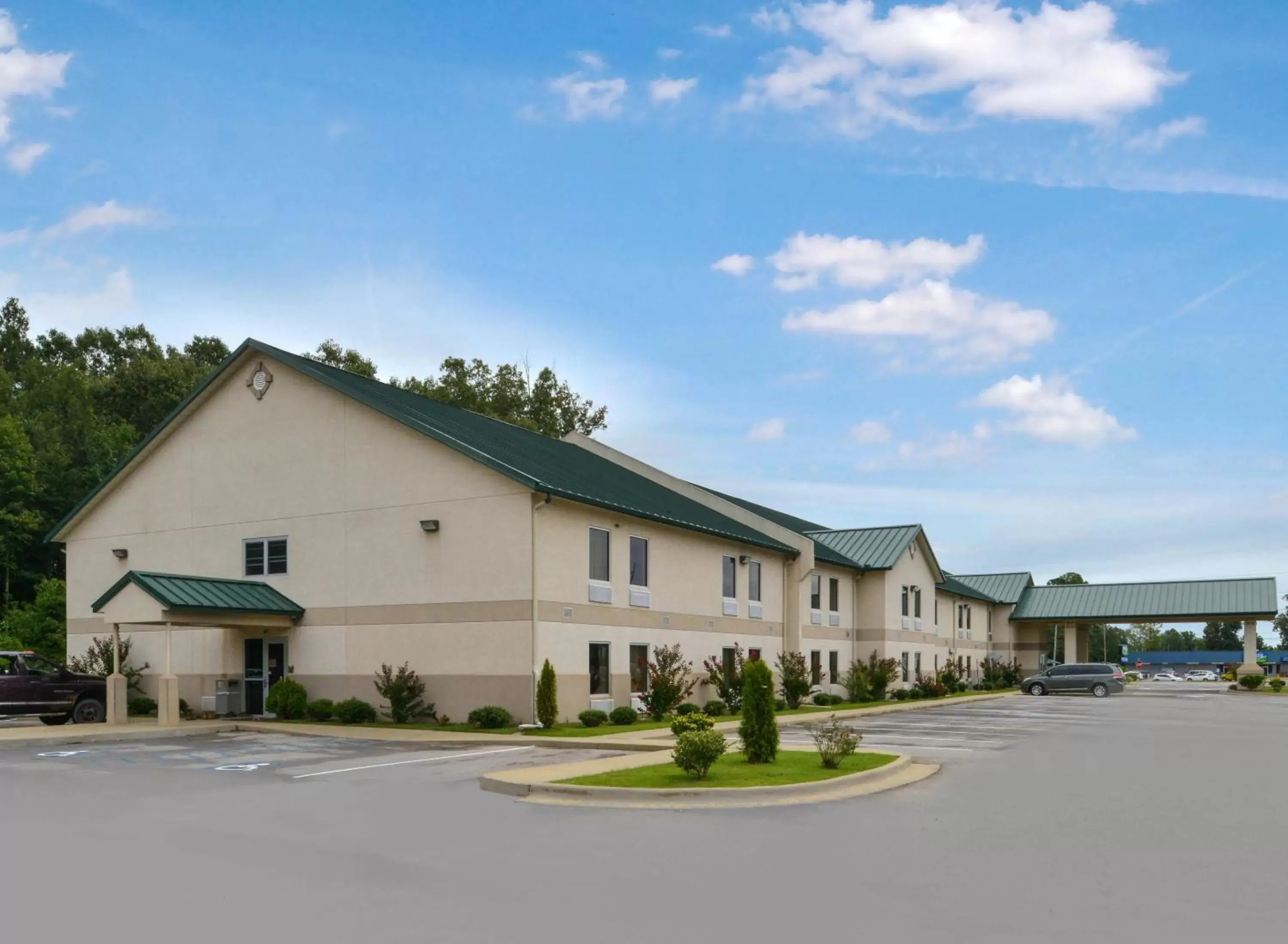 Property Building in Star City Inn & Suites