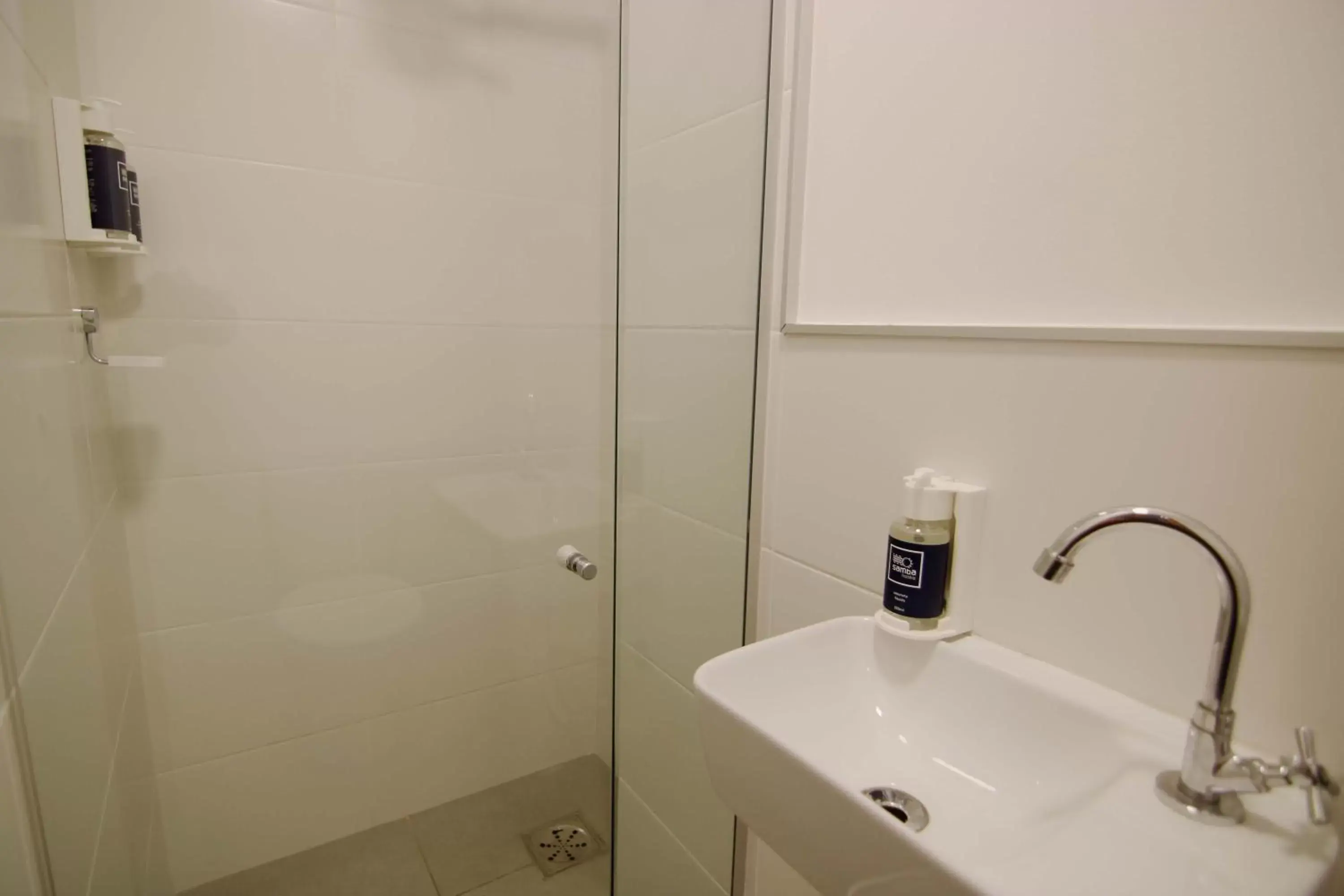 Bathroom in Samba Belo Horizonte Vintage Bathroom in Samba Belo Horizonte Vintage