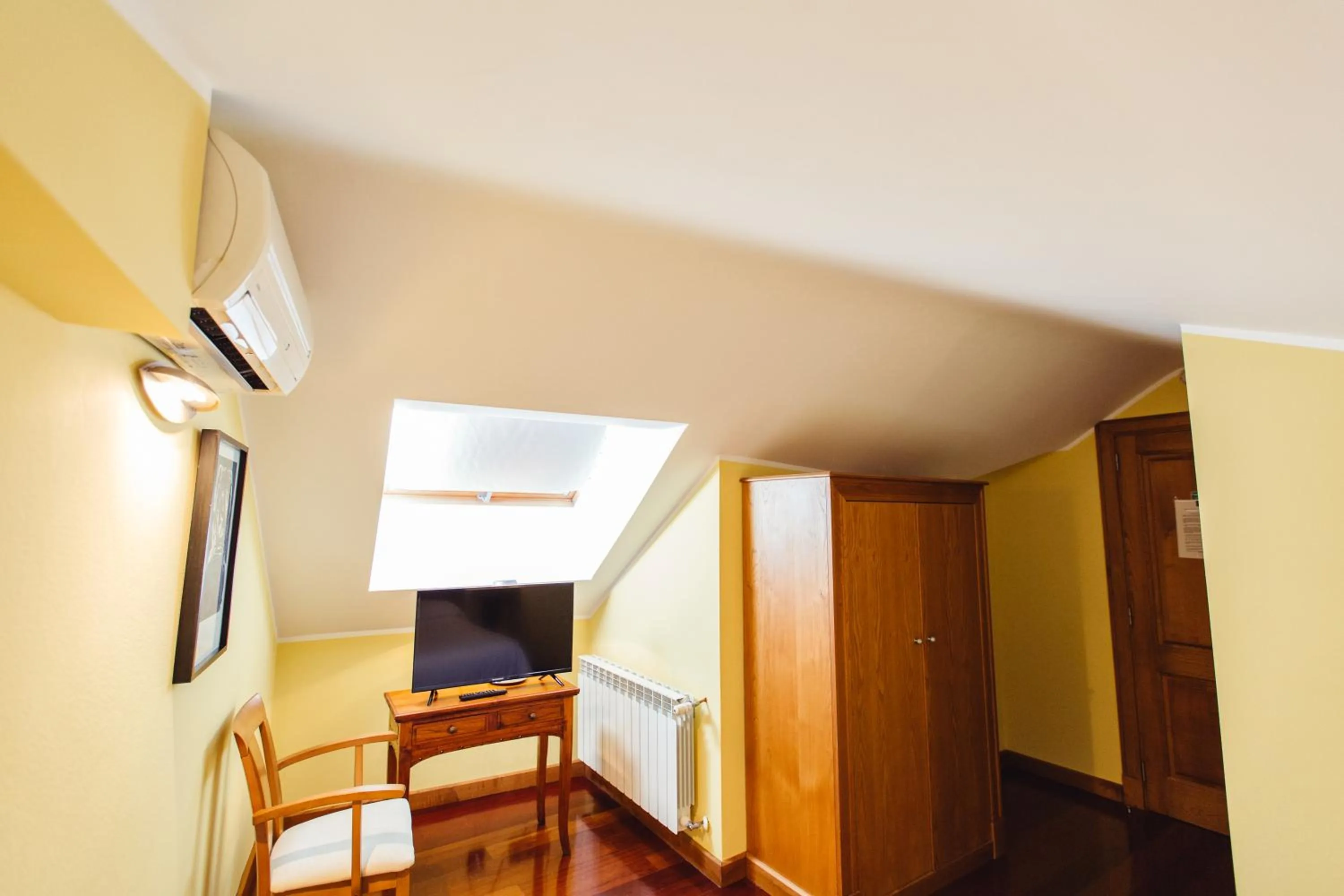 TV and multimedia in Hotel El Sella