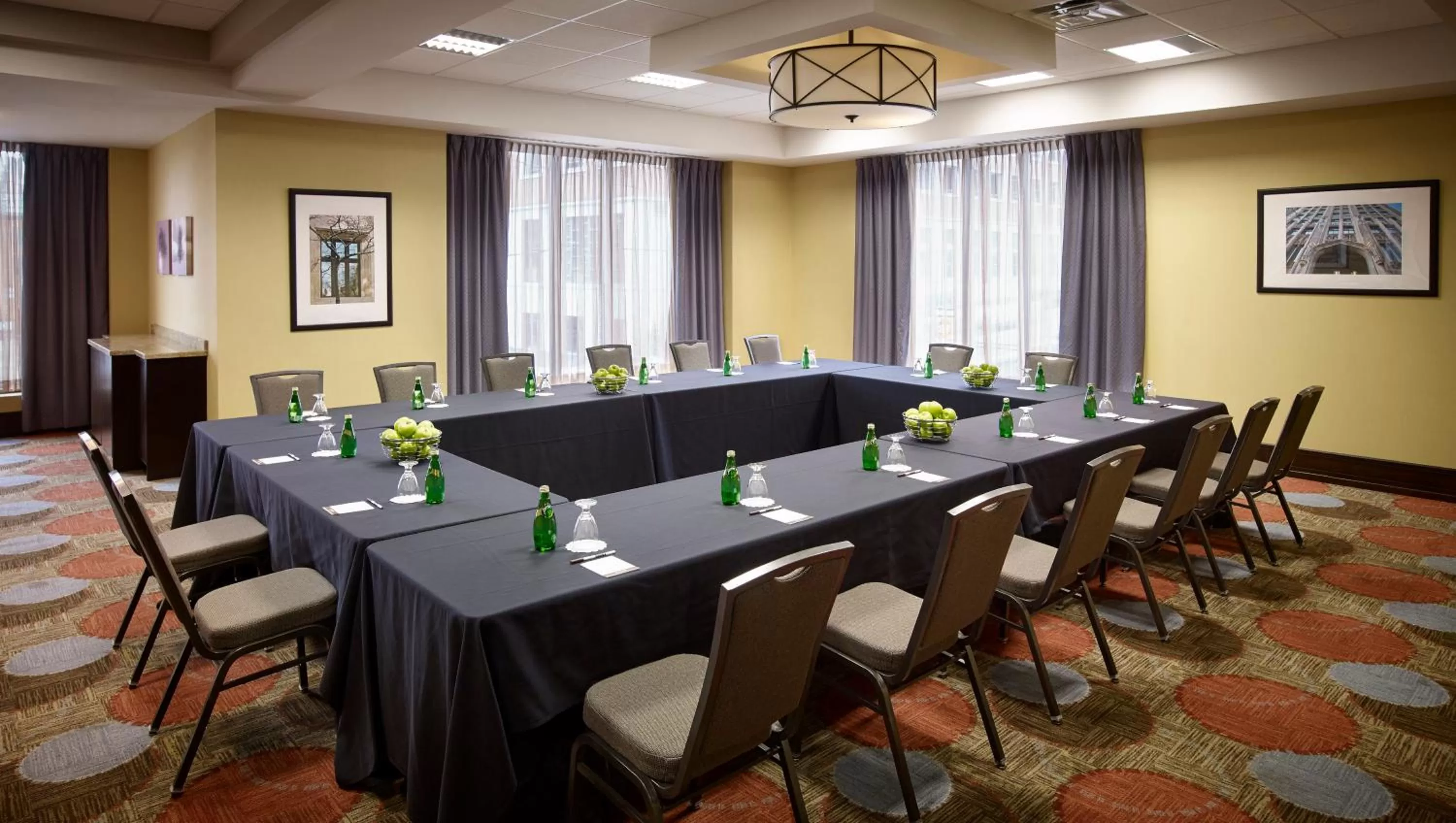 Meeting/conference room in Staybridge Suites Hamilton - Downtown by IHG
