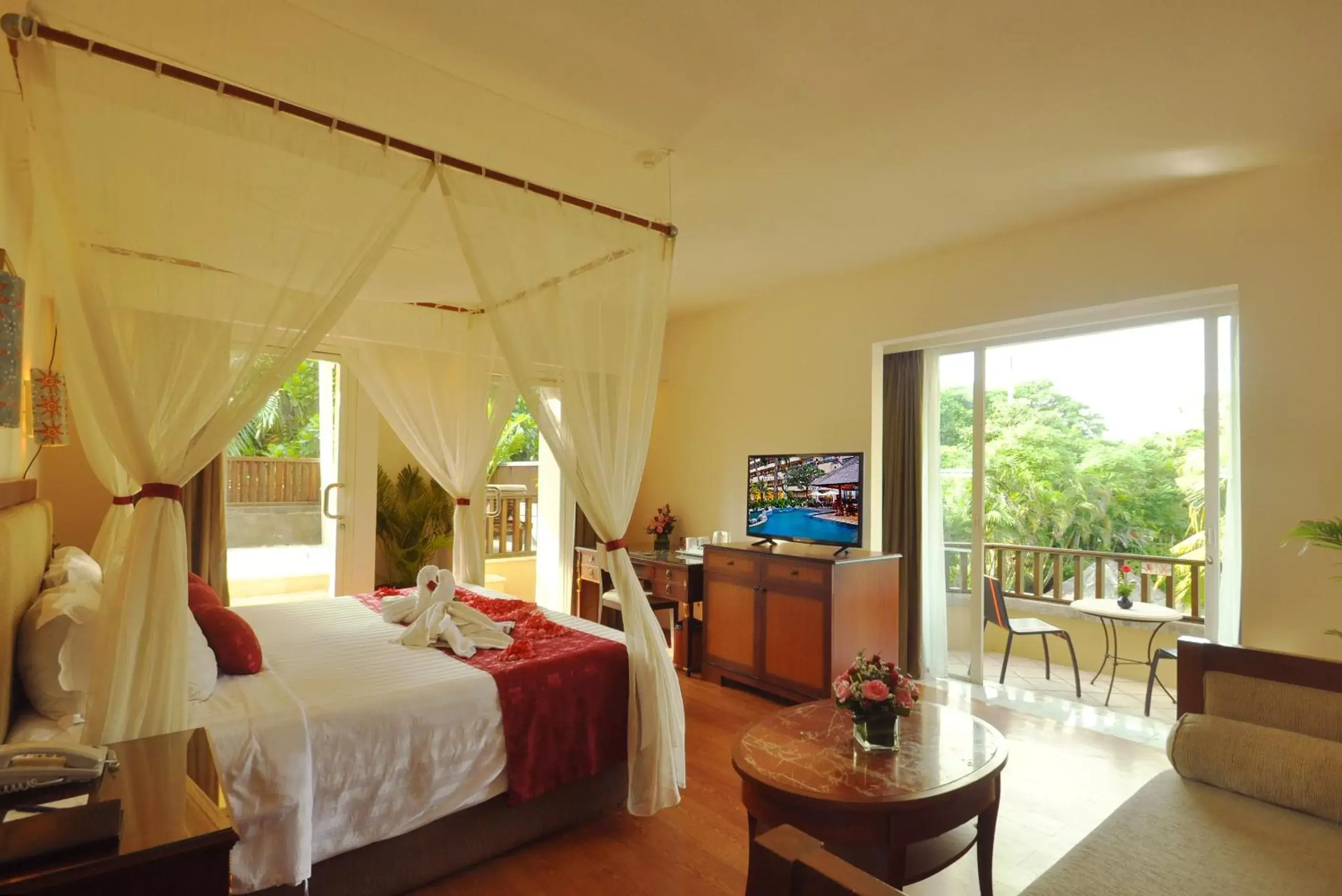 Bedroom in Kuta Paradiso Hotel