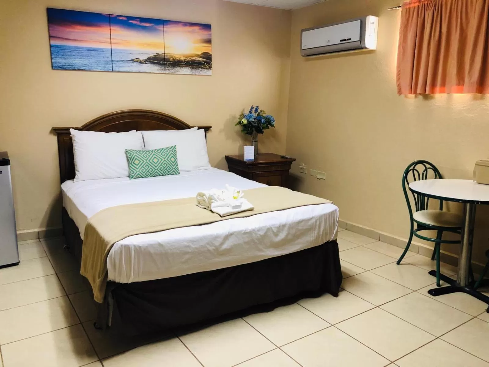 Bed in Arecibo Inn