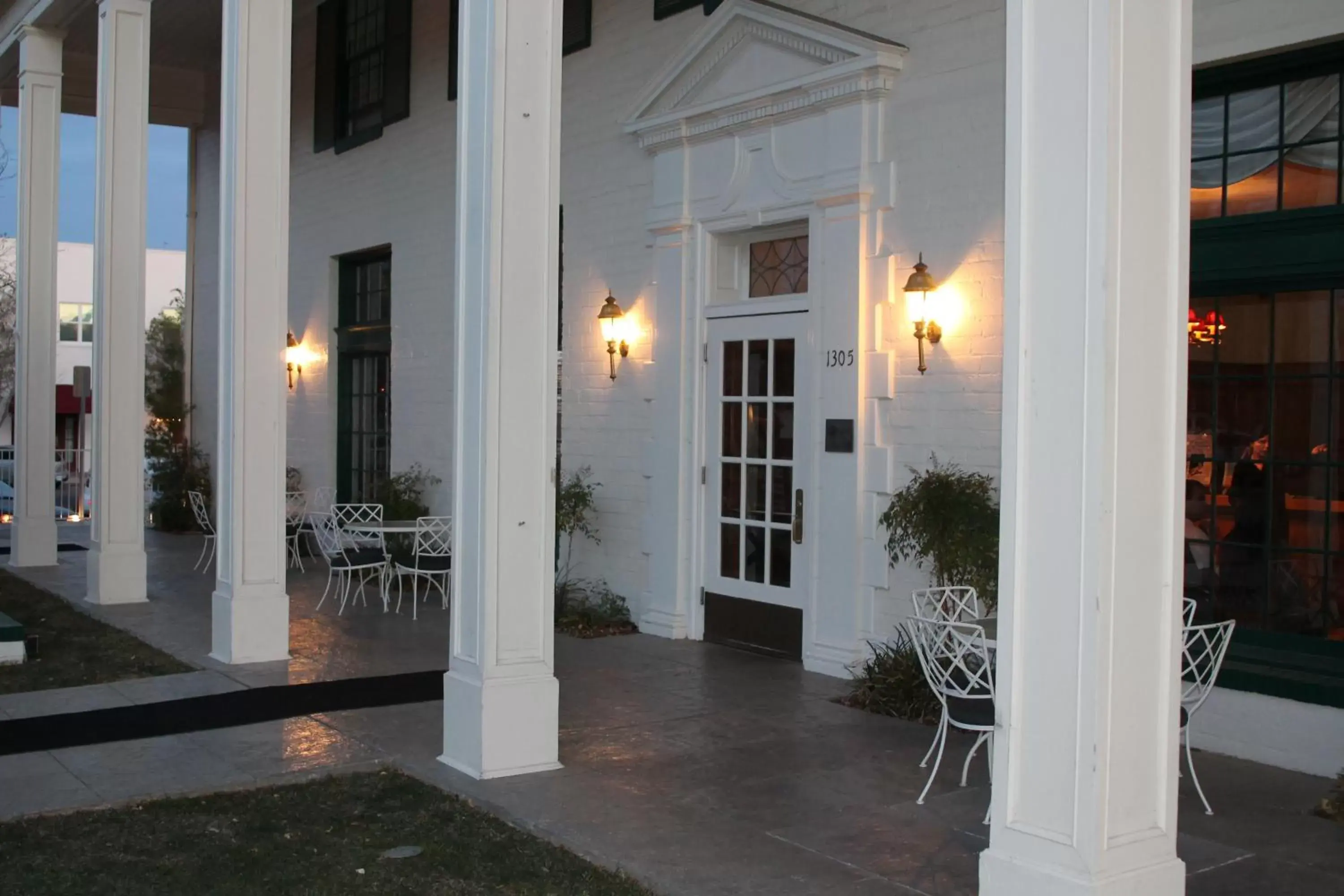 Facade/entrance in Boulder Dam Hotel Facade/entrance in Boulder Dam Hotel
