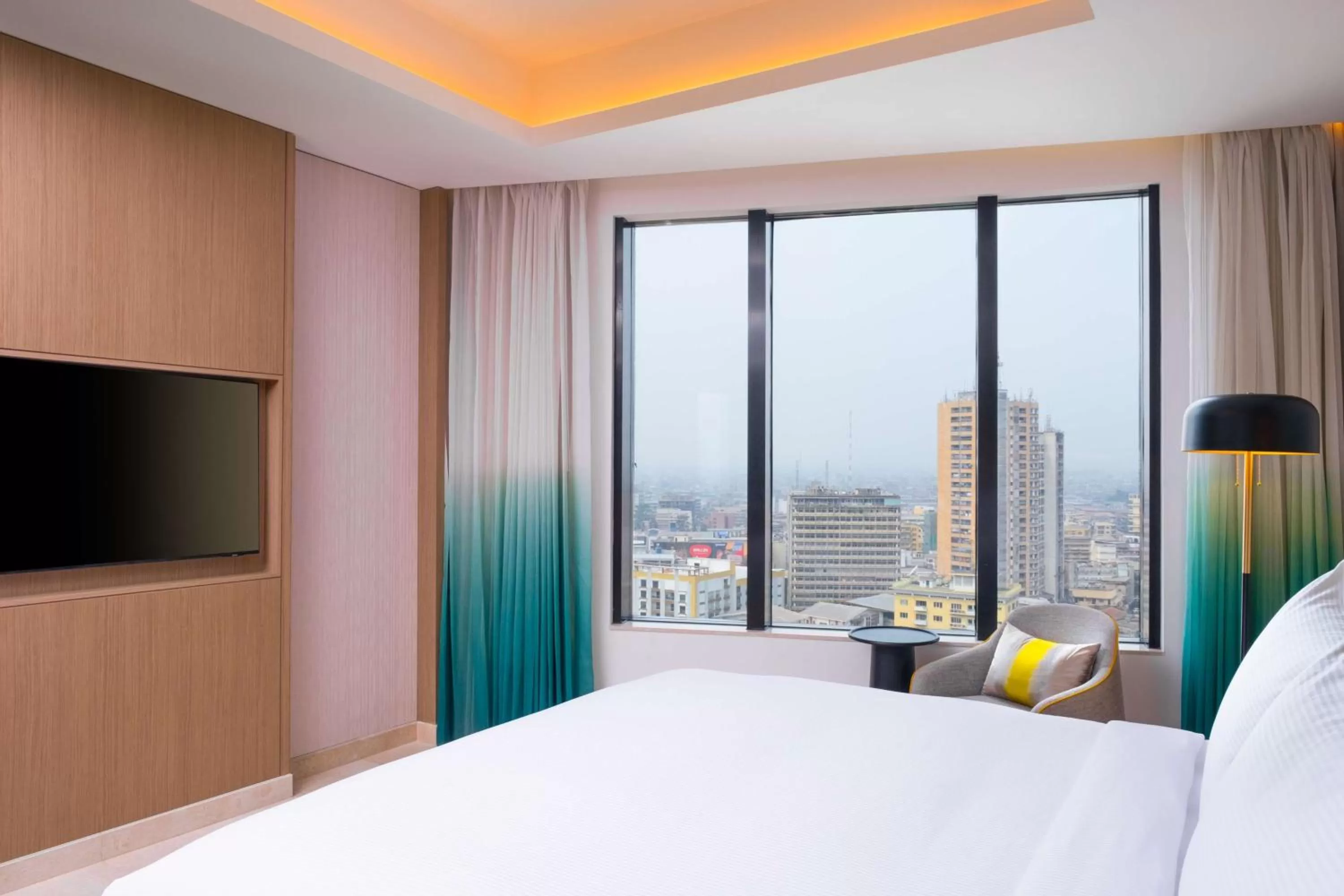 Bedroom, Bed in Hilton Kinshasa