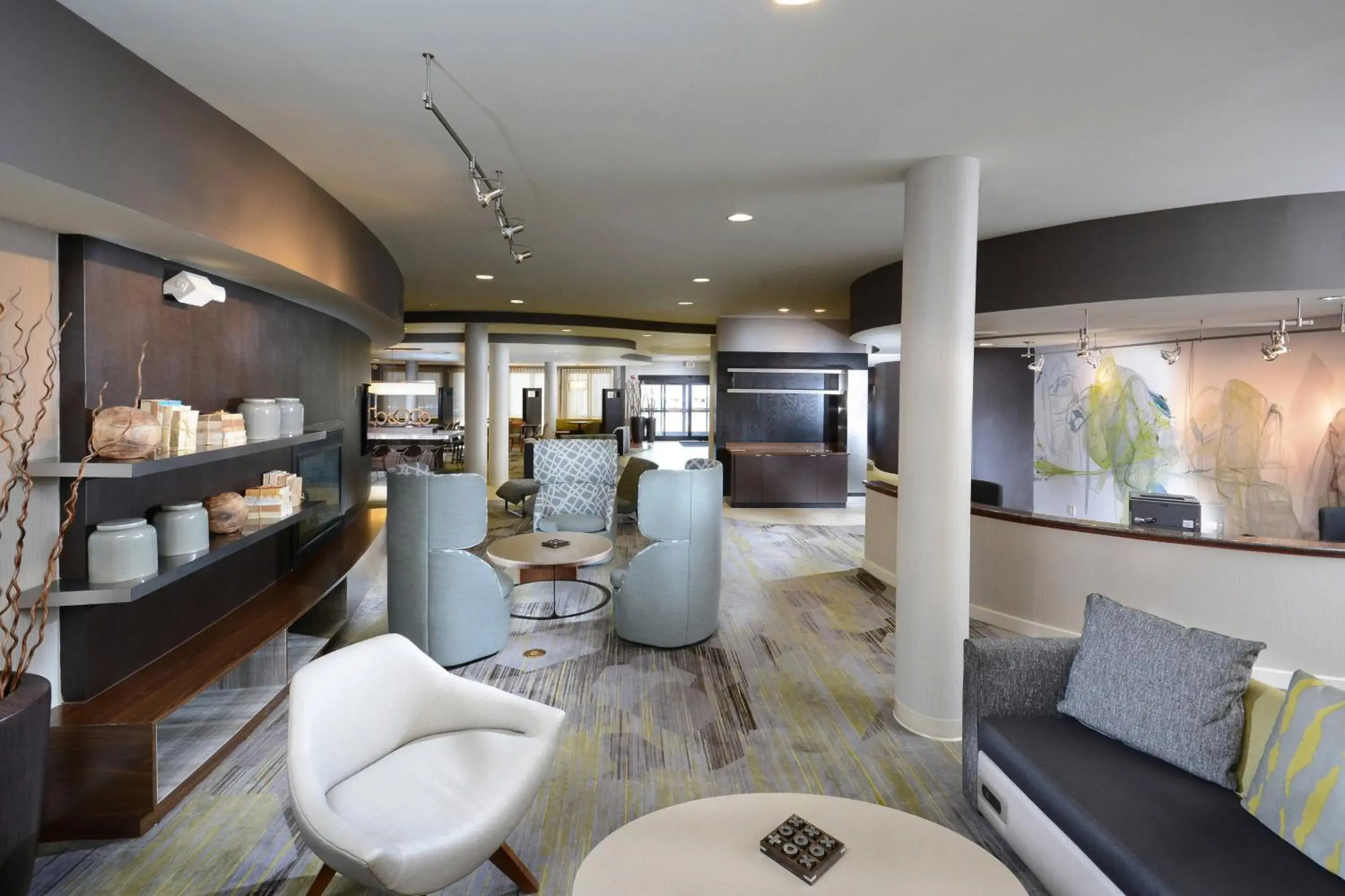Lobby or reception, Lounge/Bar in Courtyard by Marriott Danville