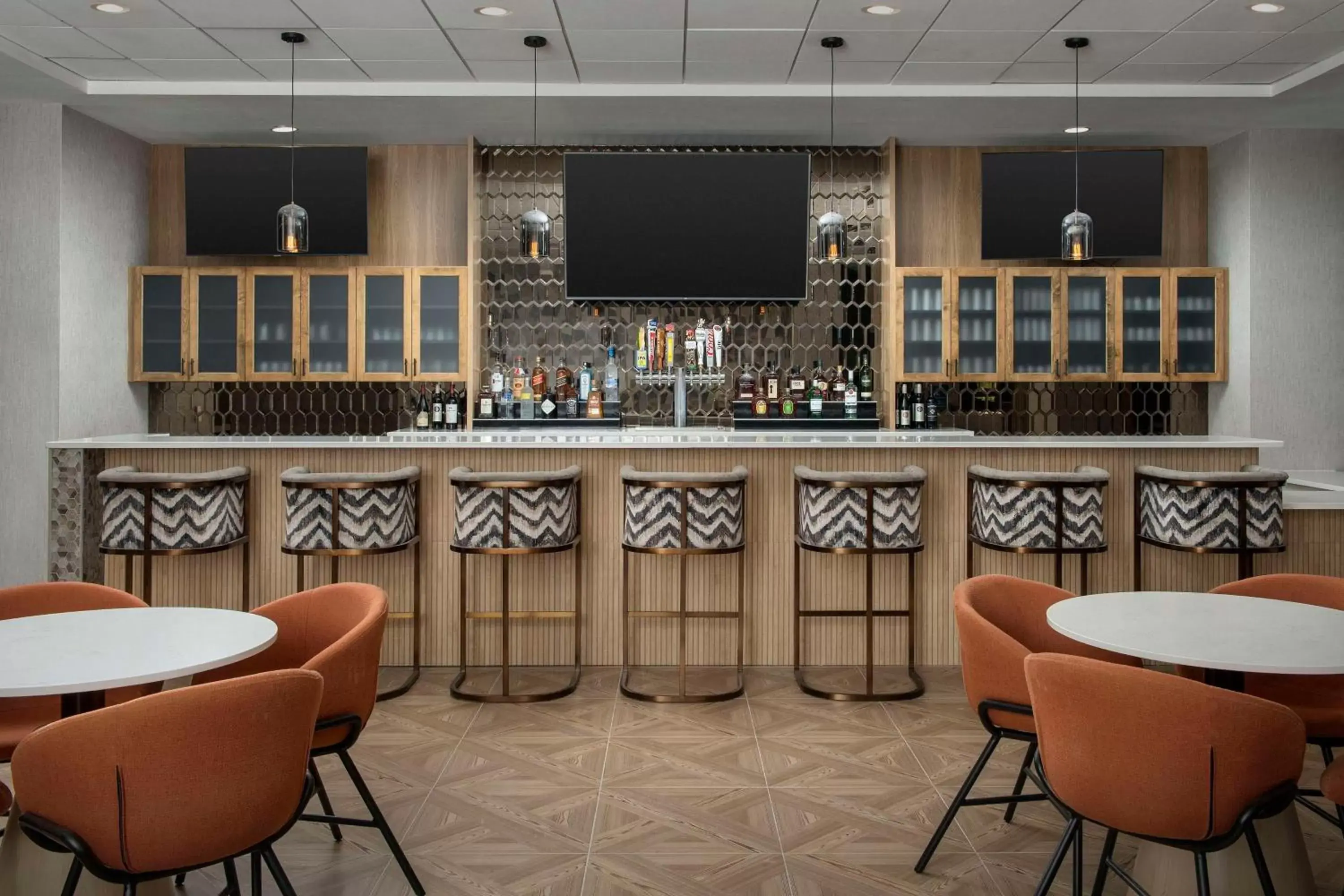 Lounge or bar in Doubletree by Hilton Chattanooga Hamilton Place