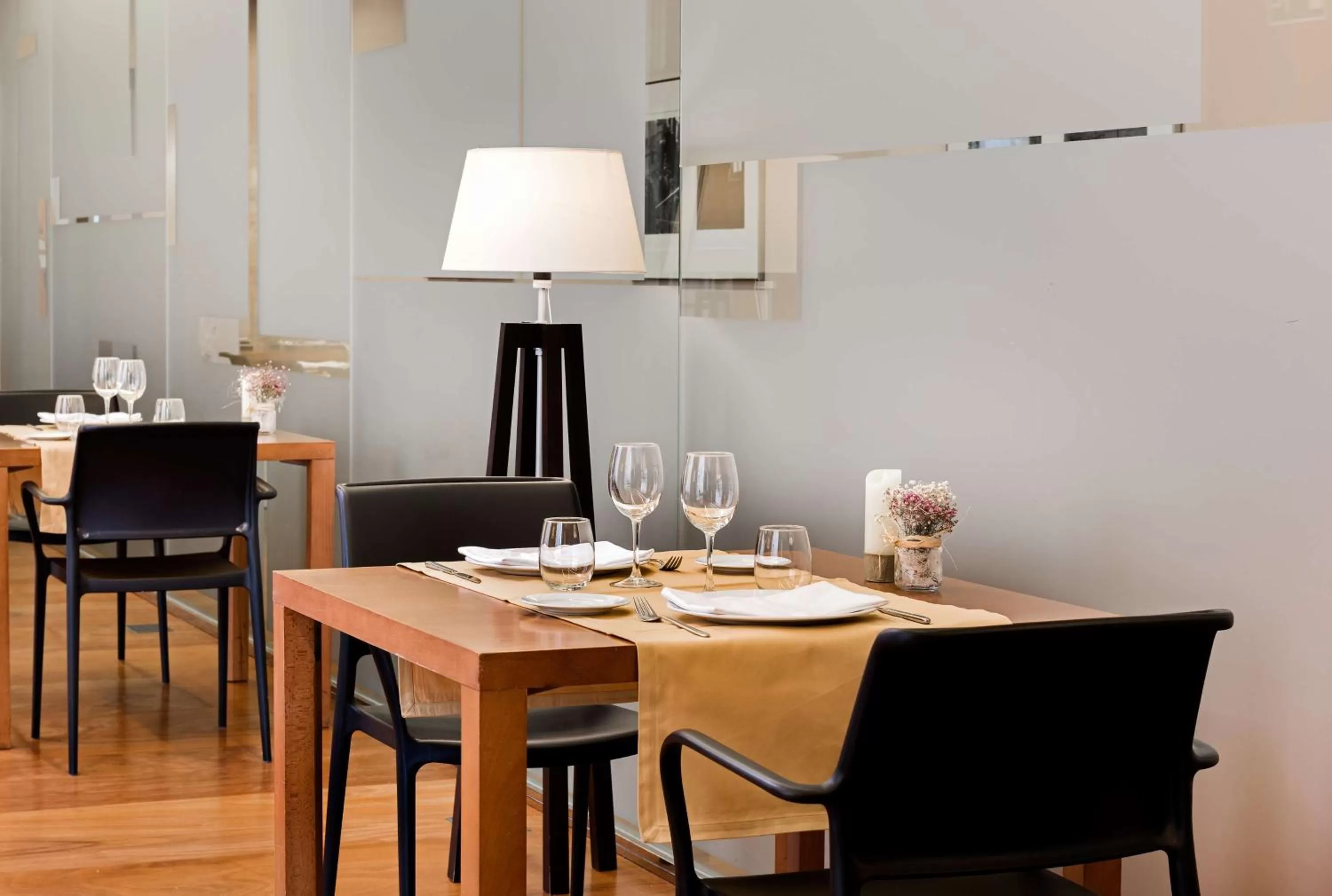 Restaurant/places to eat in NH Zamora Palacio del Duero