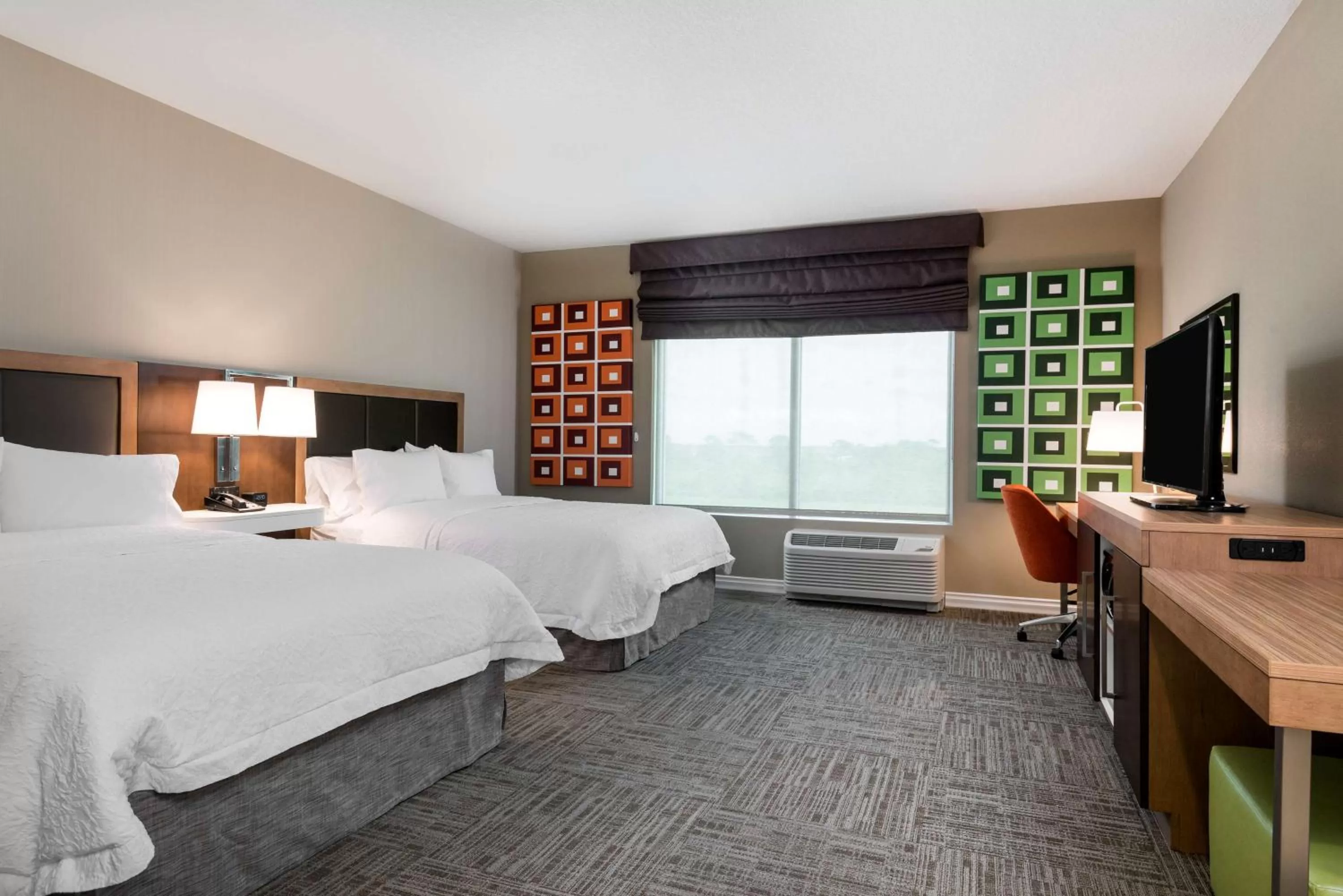 Bedroom, Bed in Hampton Inn & Suites West Melbourne-Palm Bay Road