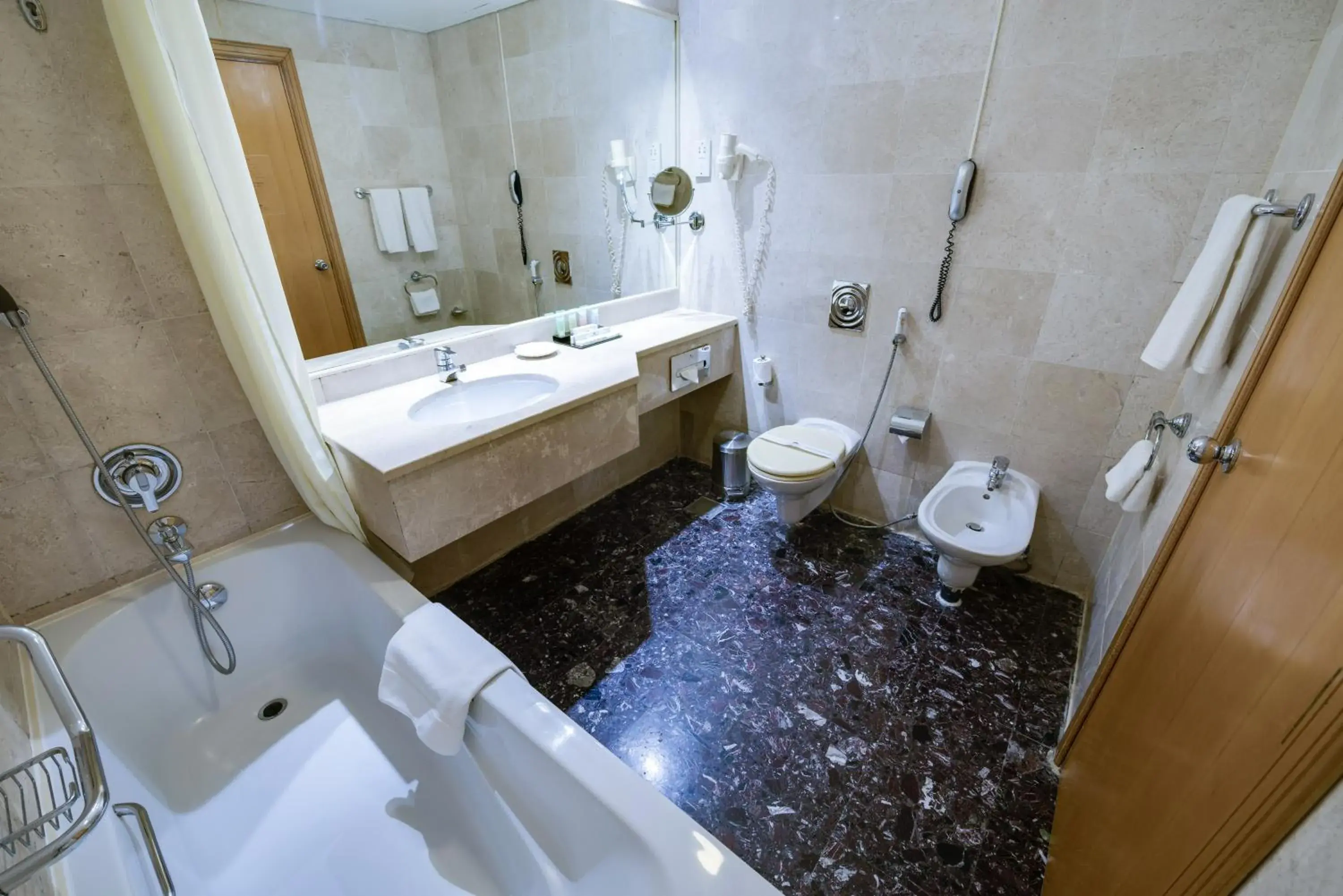 Bathroom in Grand Continental Flamingo Hotel