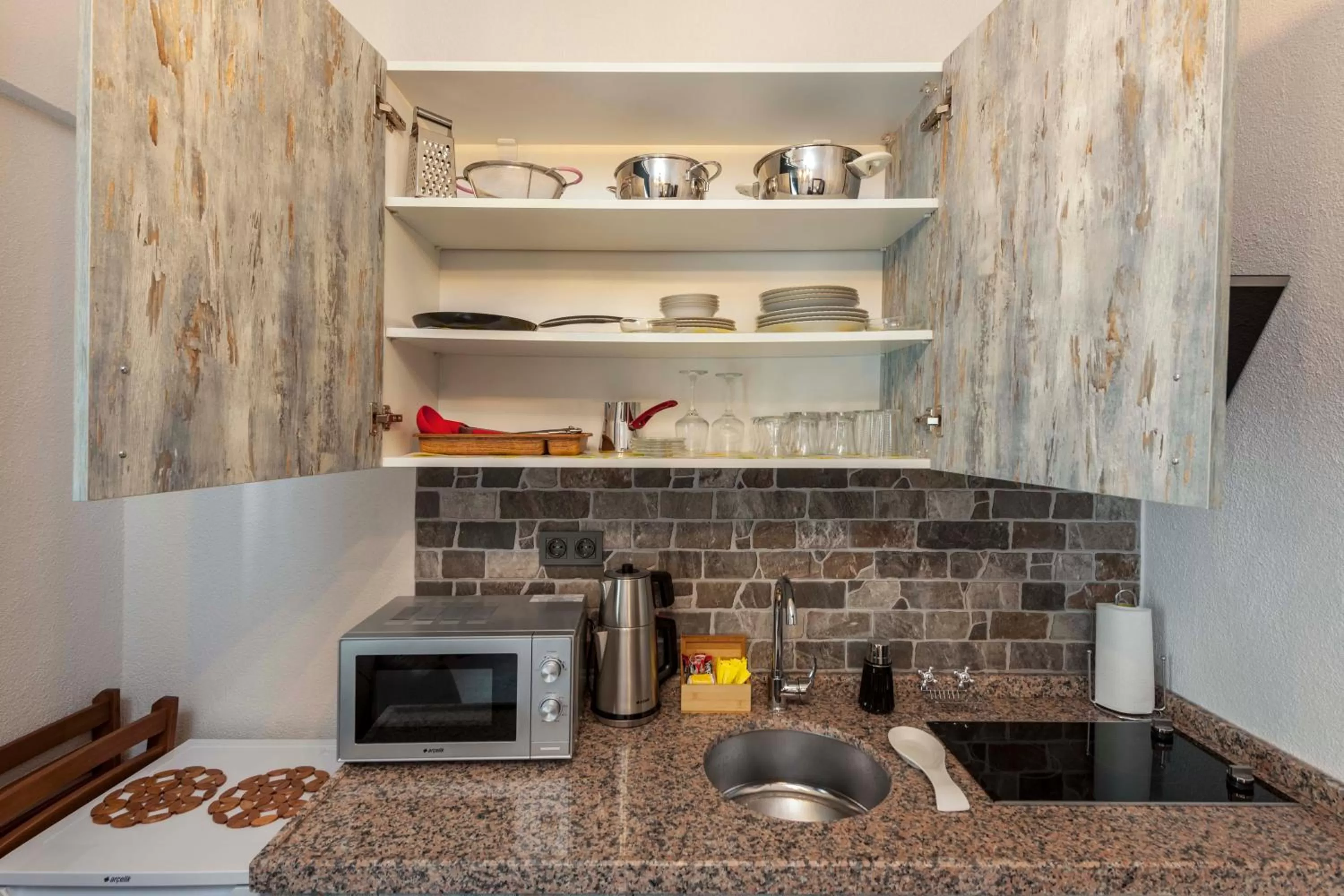 Coffee/tea facilities in Element Garden