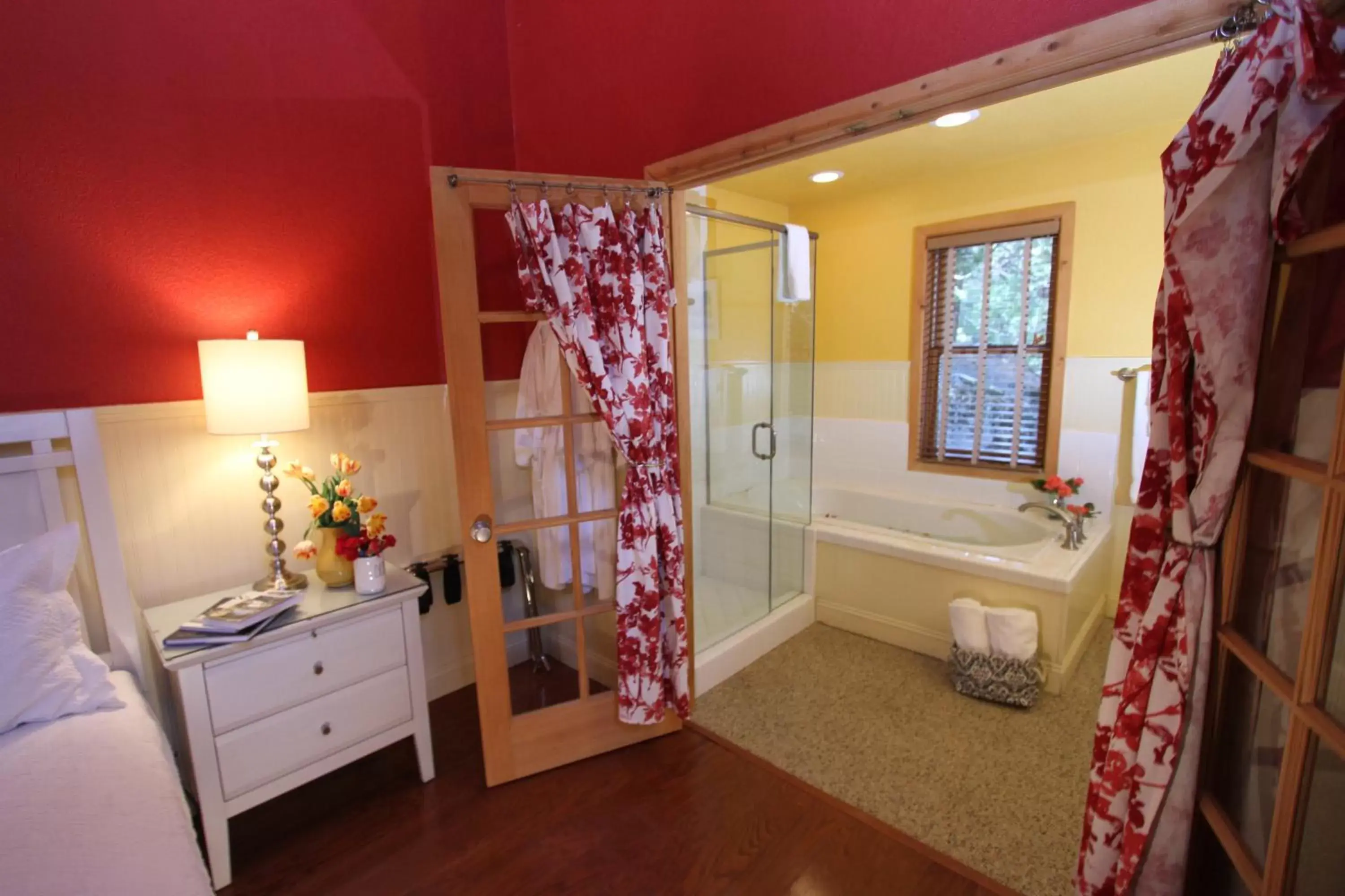 Bathroom in Elliott House Boutique Hotel