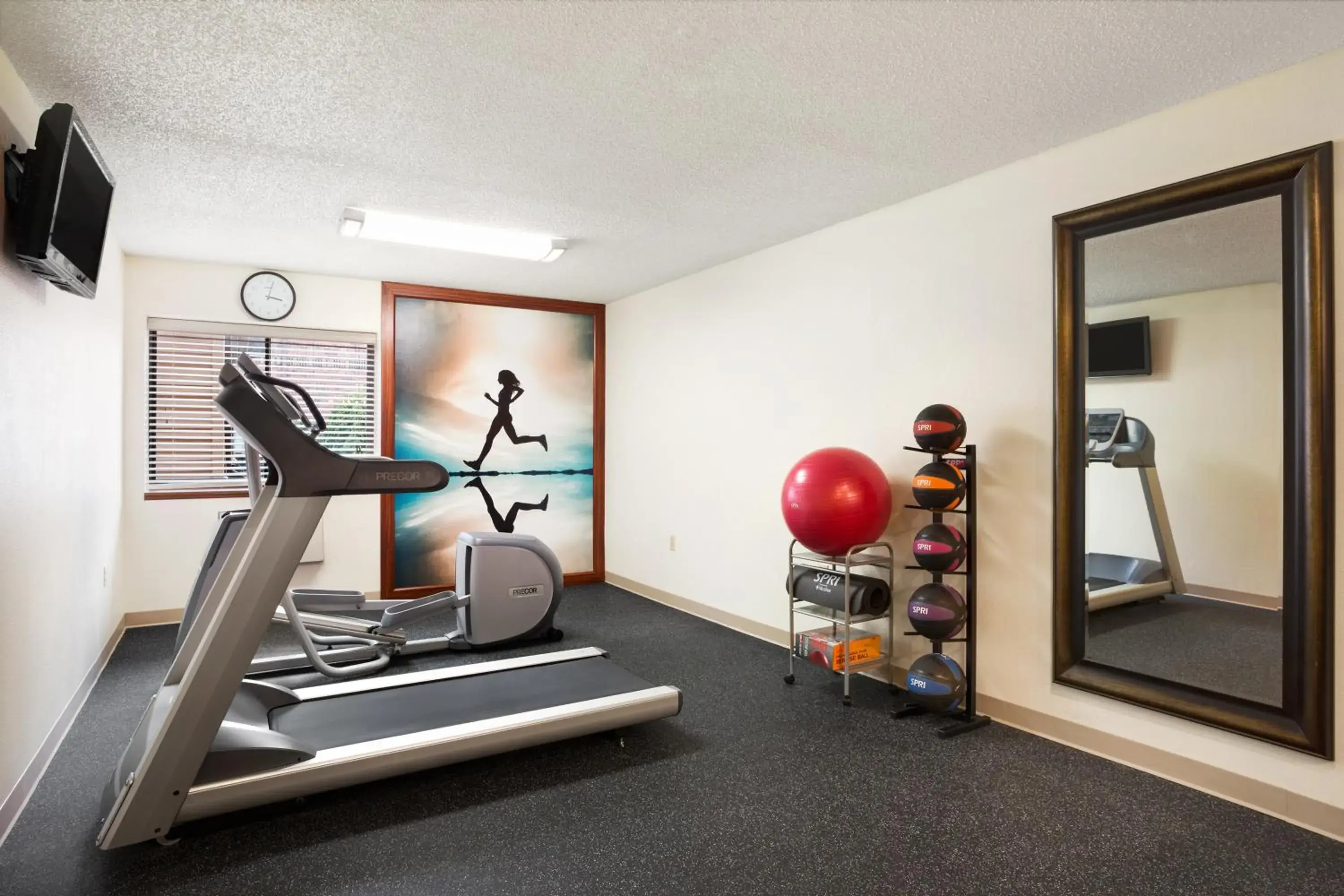 Fitness centre/facilities in Days Inn by Wyndham Middletown Fitness centre/facilities in Days Inn by Wyndham Middletown
