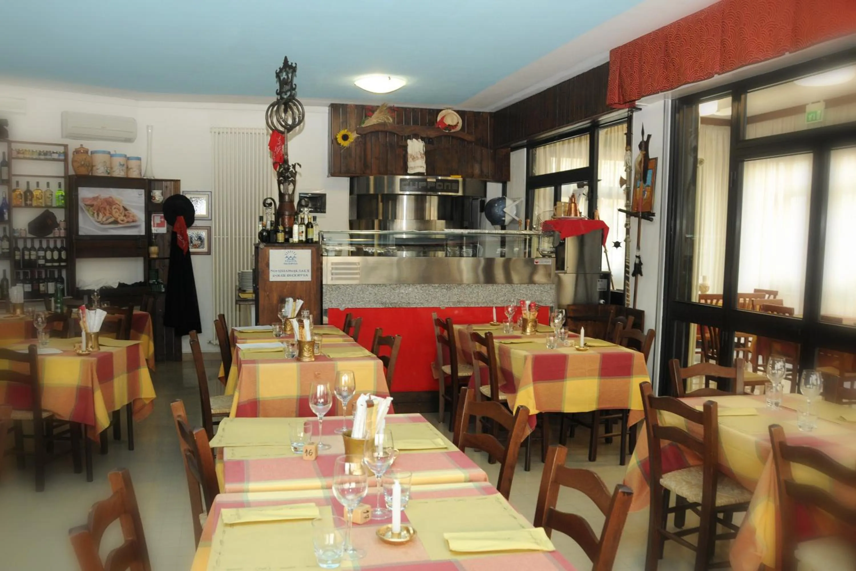 Restaurant/places to eat in Hotel Genzianella
