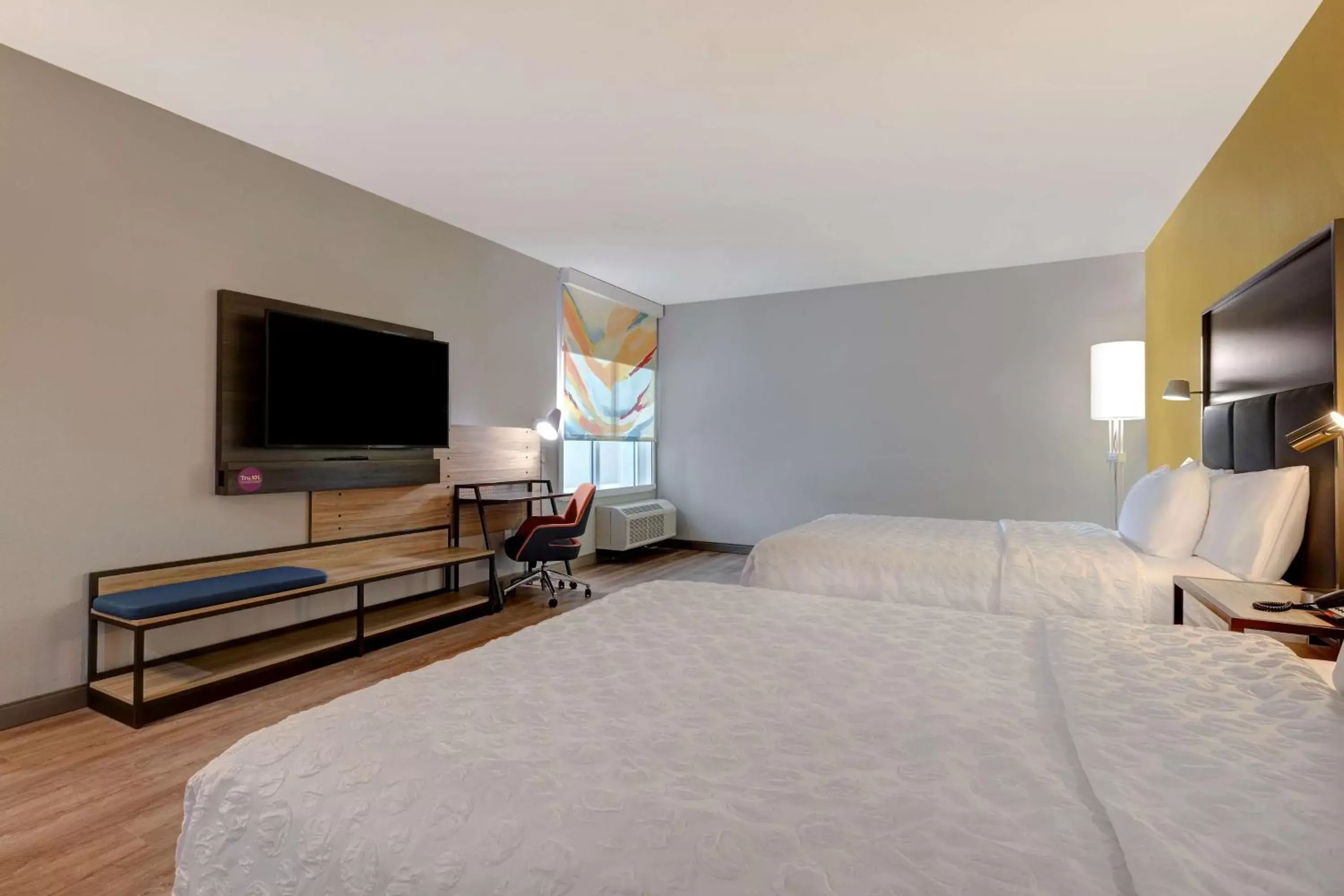 Bedroom, Bed in Tru By Hilton Galveston, Tx