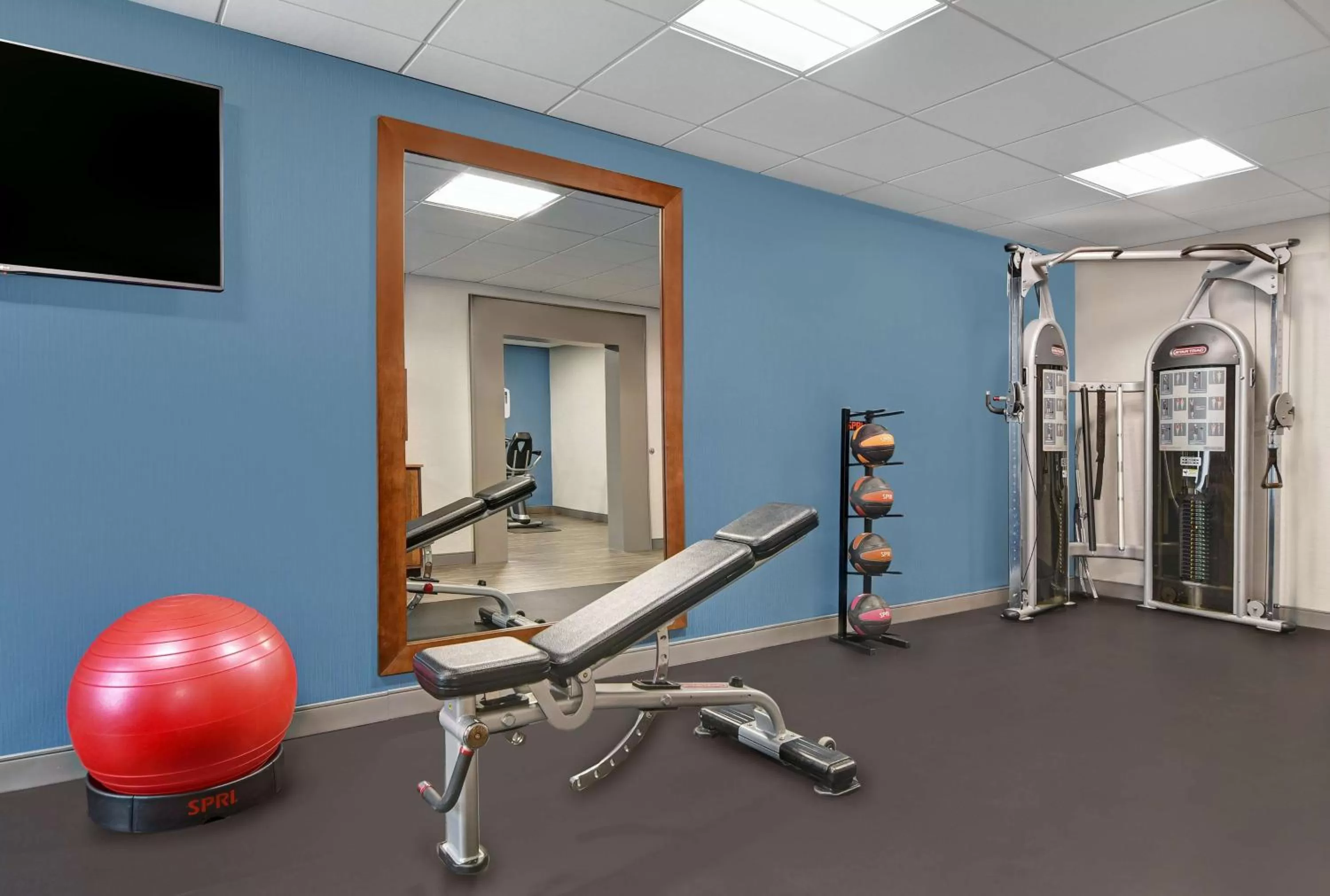 Fitness centre/facilities in Hampton Inn Patriots Point