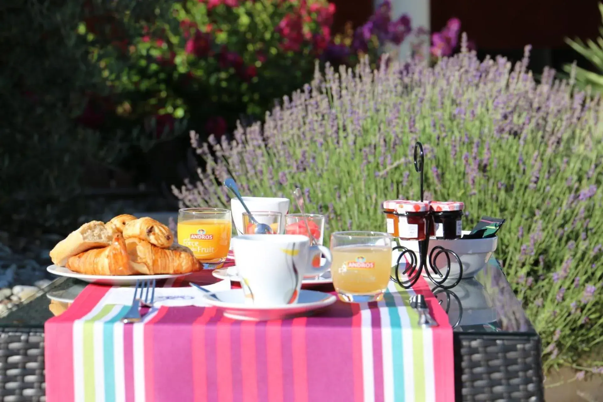 Breakfast in The Originals Boutique, H¿tel Le Pillebois, Bourg-en-Bresse Nord