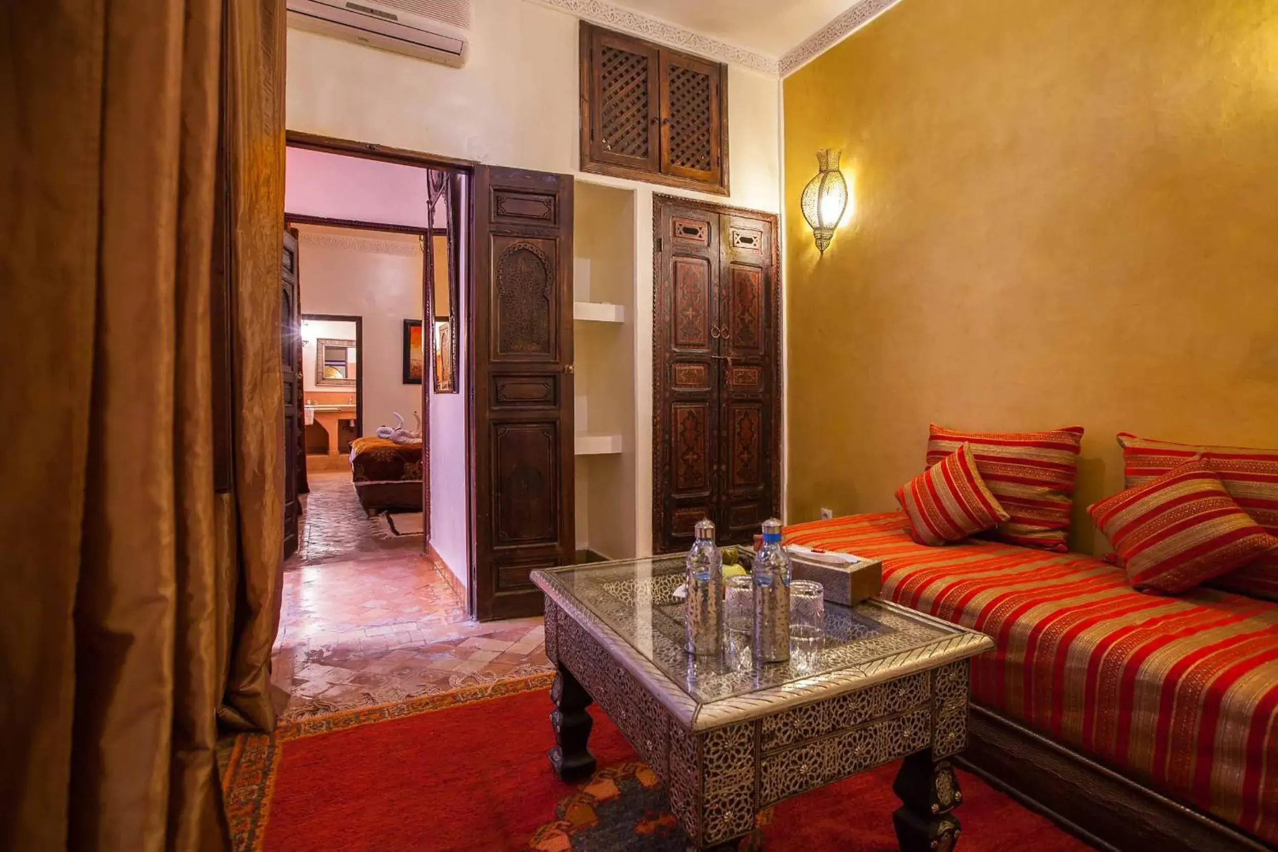 Photo of the whole room, Seating Area in Riad Alaka