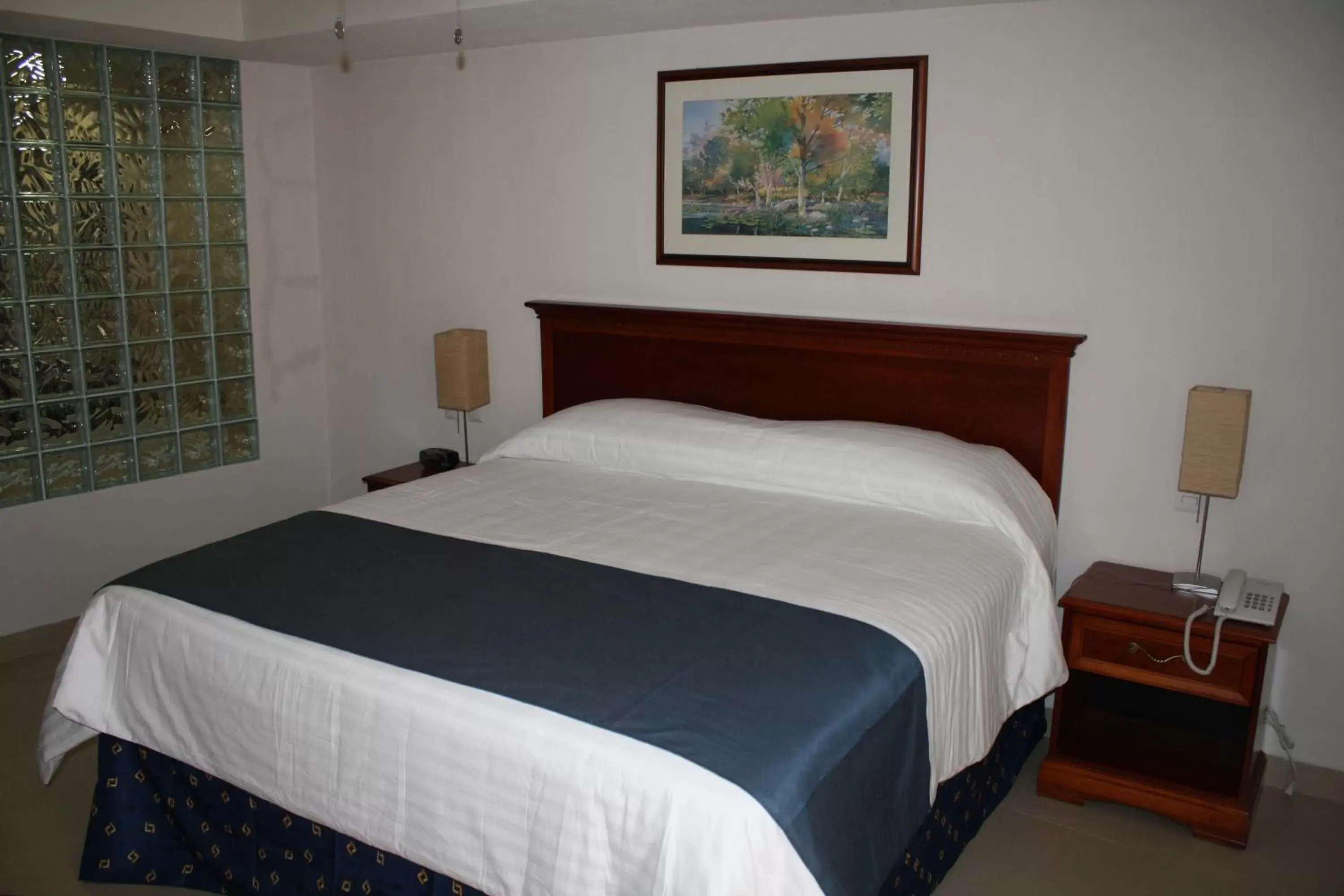 Bedroom, Bed in Hotel Porto Allegro Puerto Vallarta