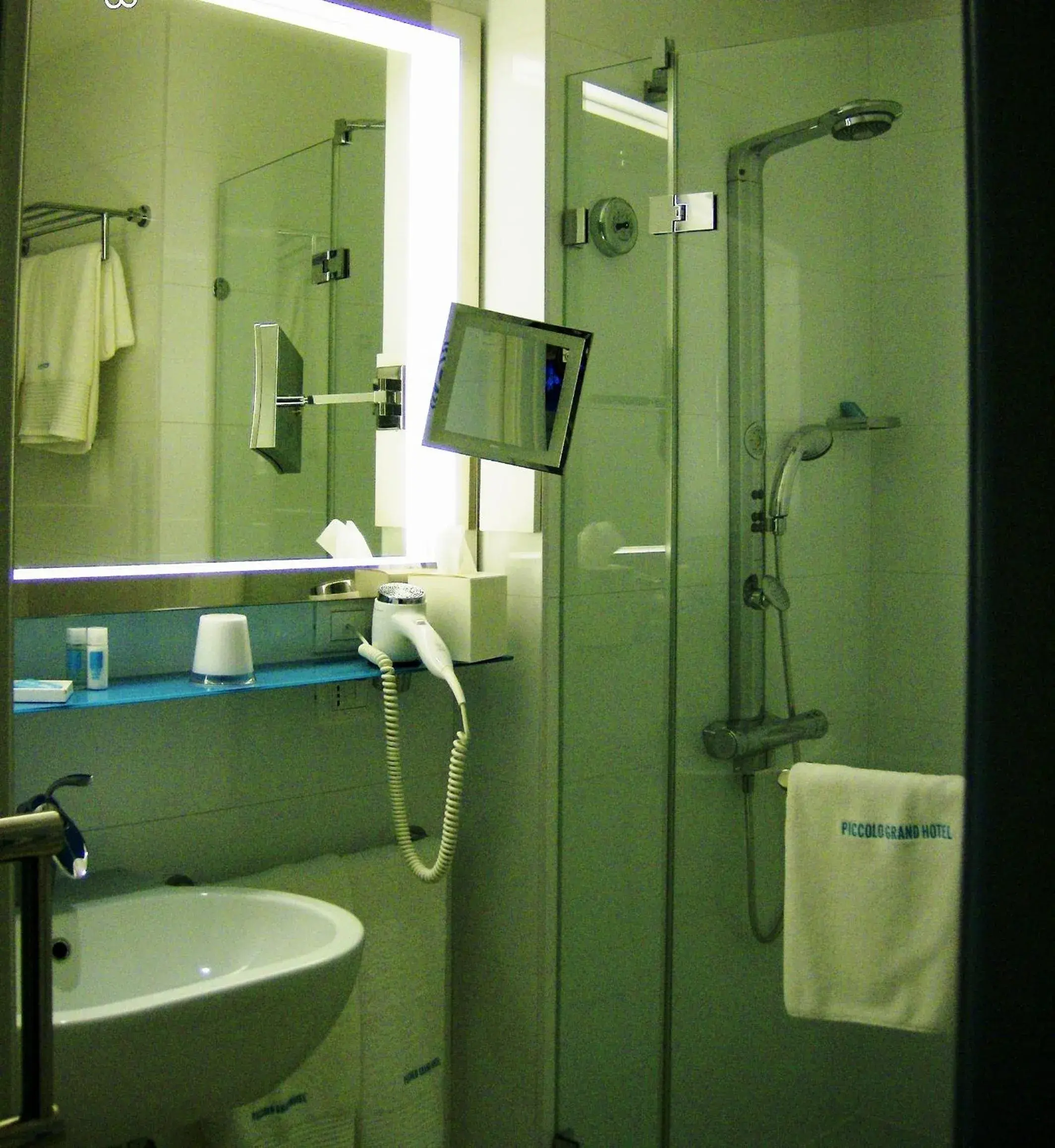 Bathroom in Piccolo Grand Hotel