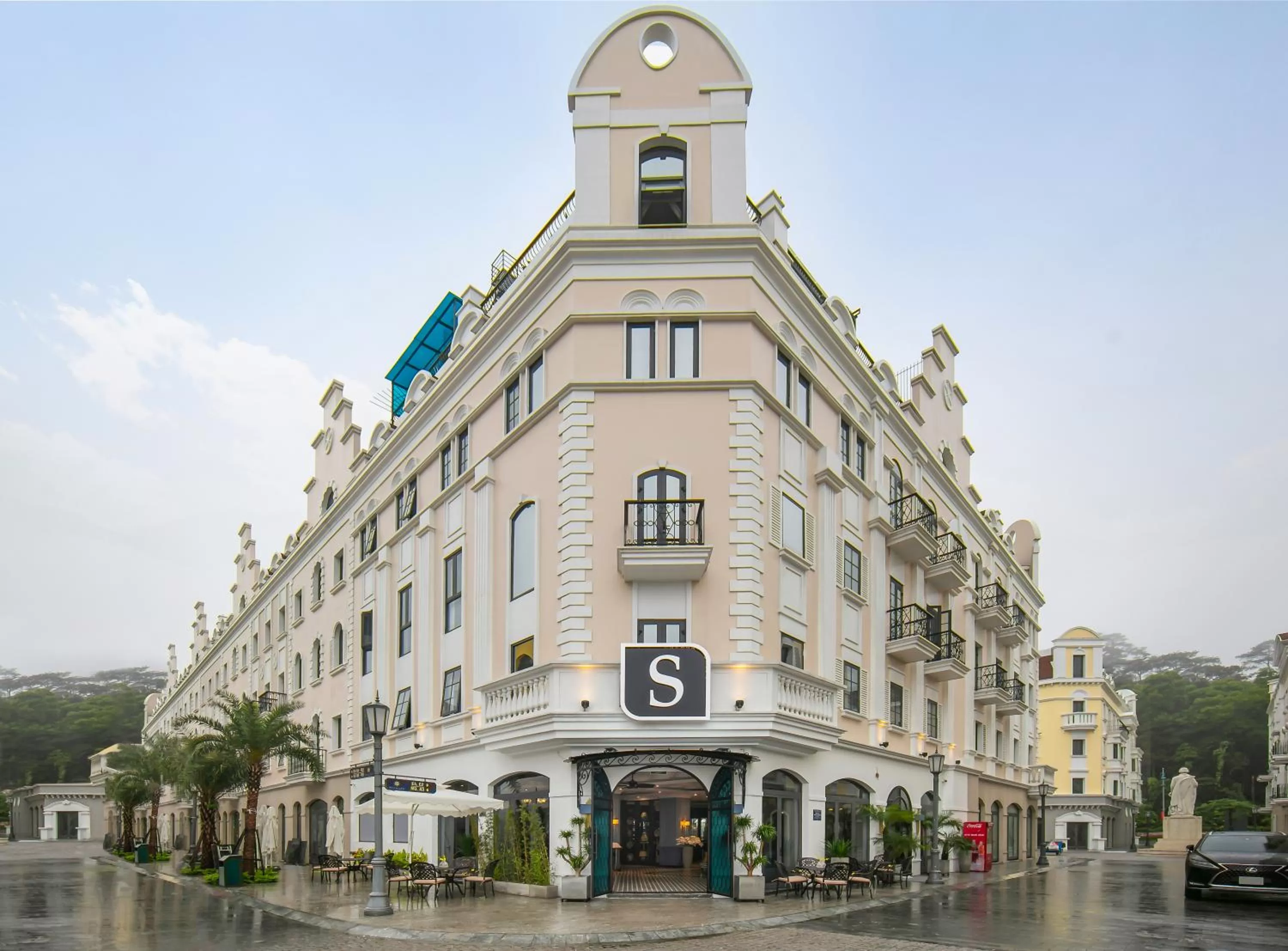 Property building in The Secret HaLong