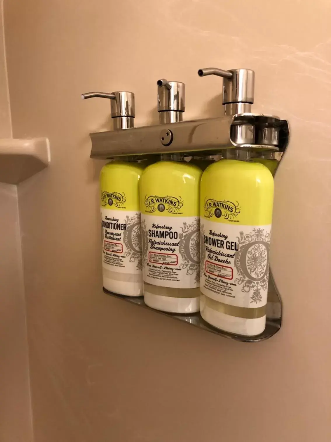 Bathroom in Cedar Stables Inn & Suites