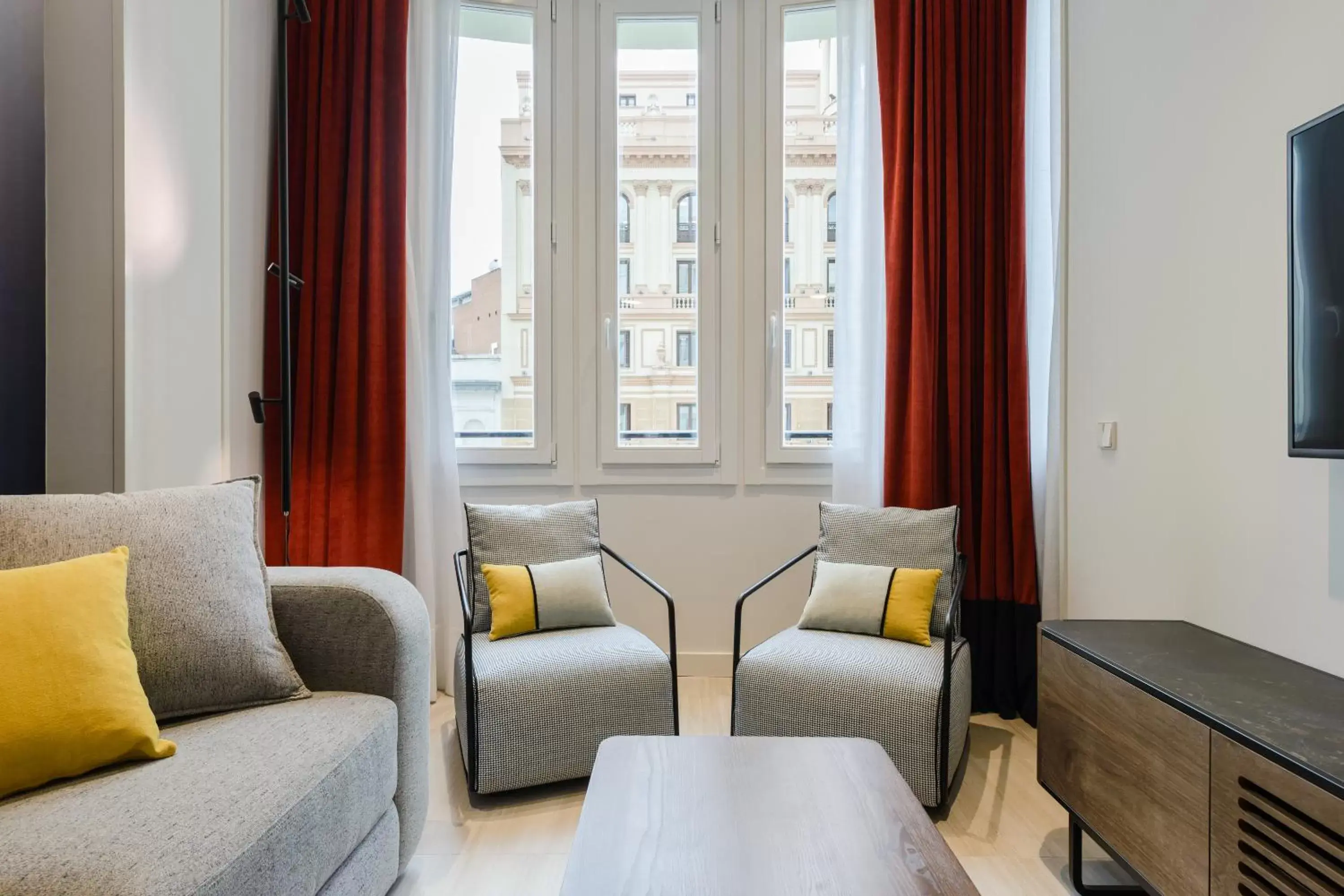 Living room, Seating Area in Smartrental Collection Gran Vía Centric