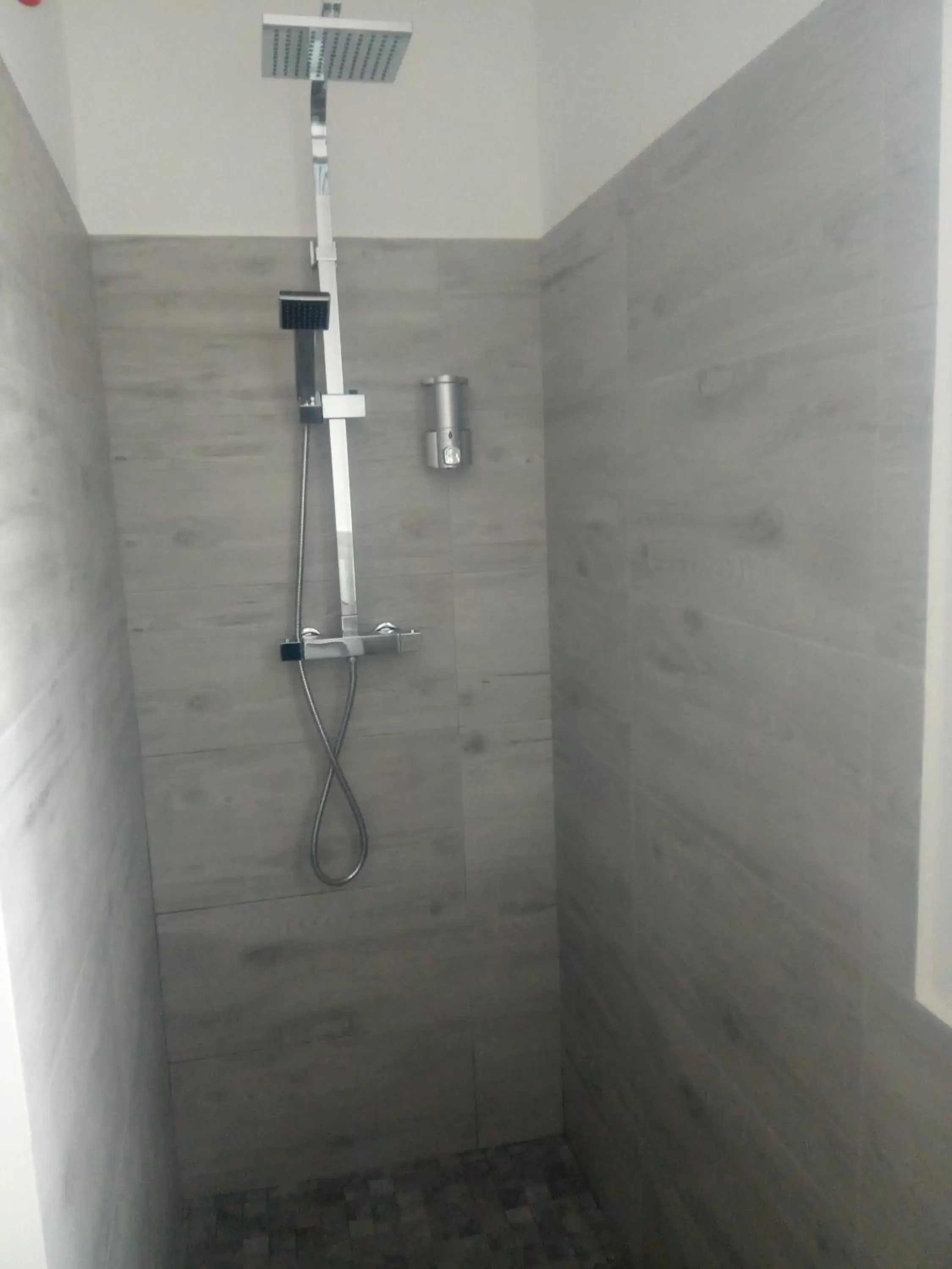 Shower, Bathroom in UP&B Rooms Catania