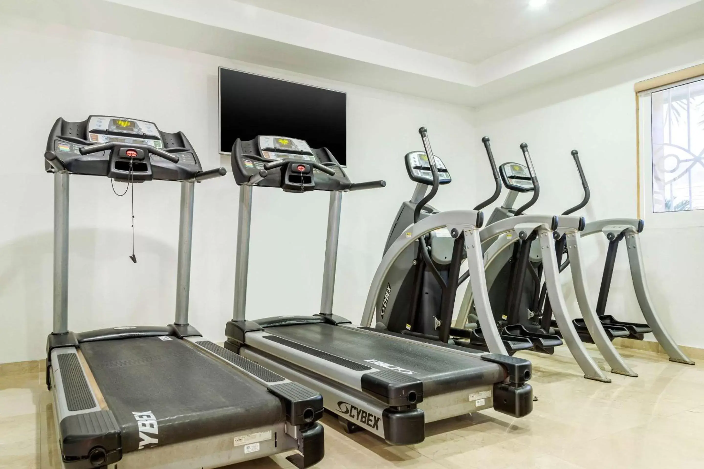 Fitness centre/facilities, Fitness Center/Facilities in Quality Inn Mazatlan