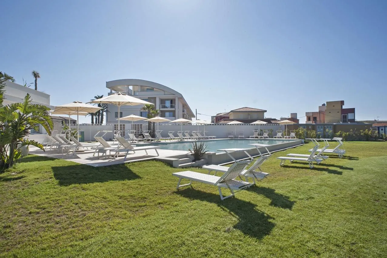 Garden in Modica Beach Resort