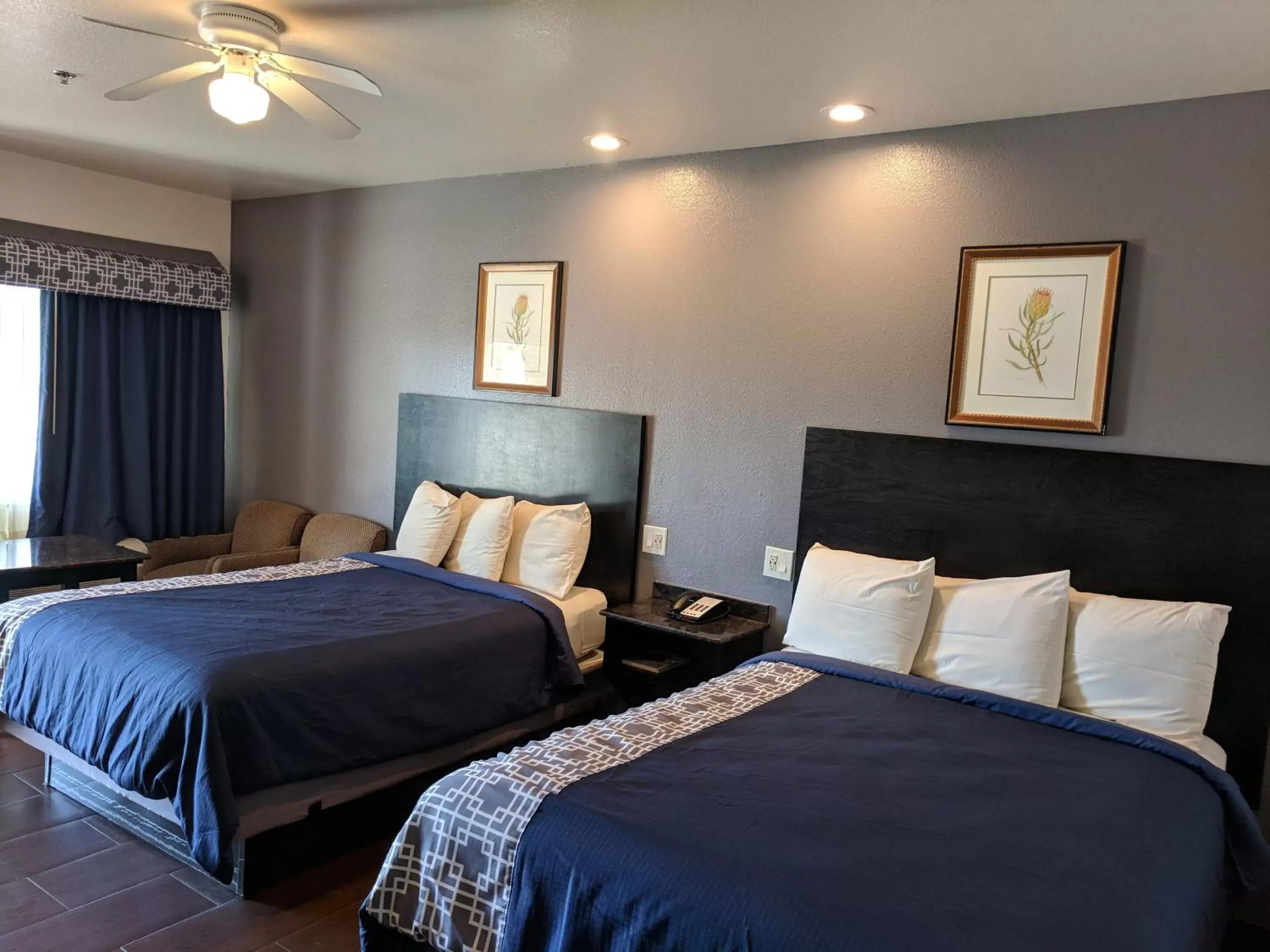Bedroom, Bed in Americas Best Value Inn - Brownsville