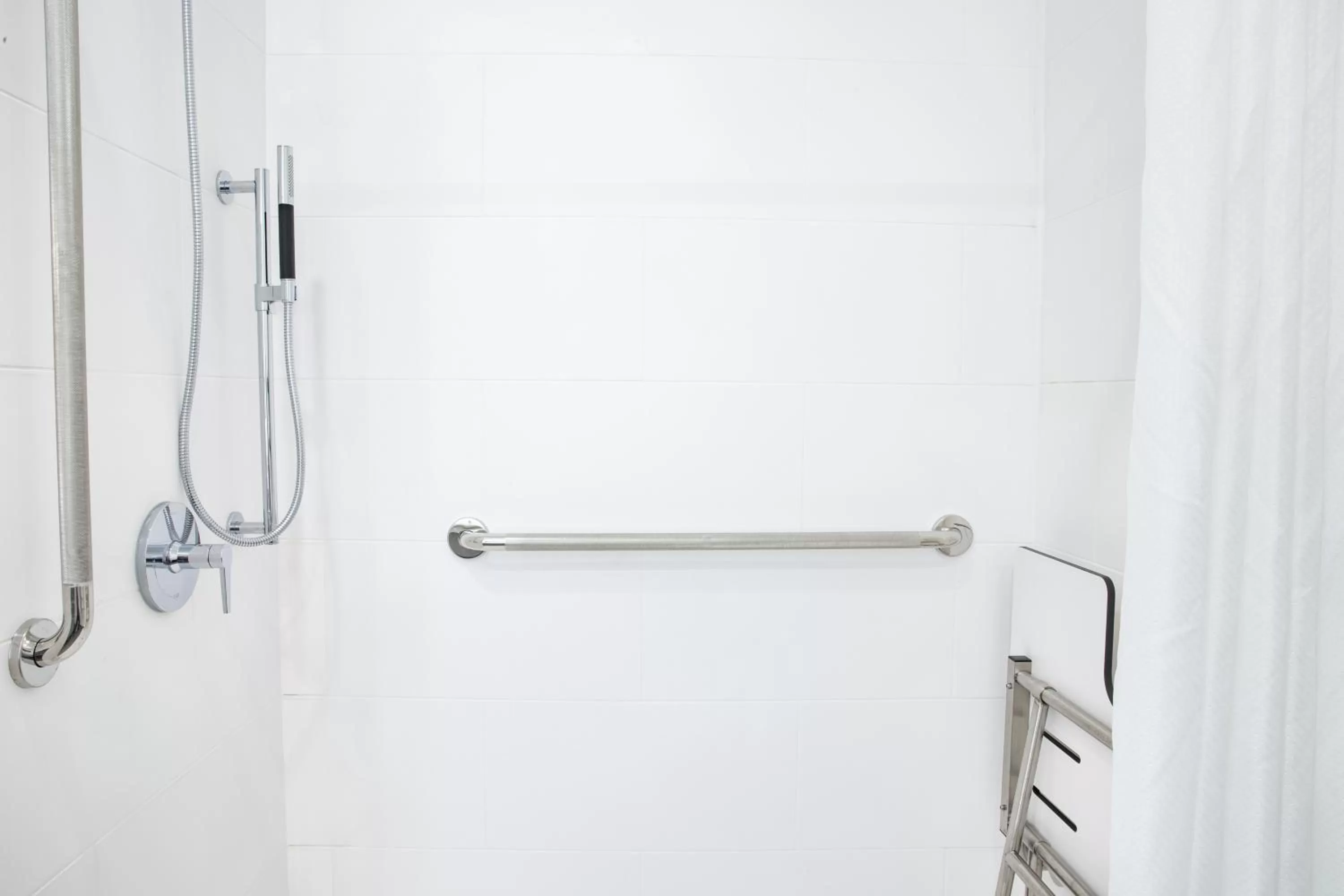 Shower in Country Inn & Suites by Radisson, Columbus West, OH