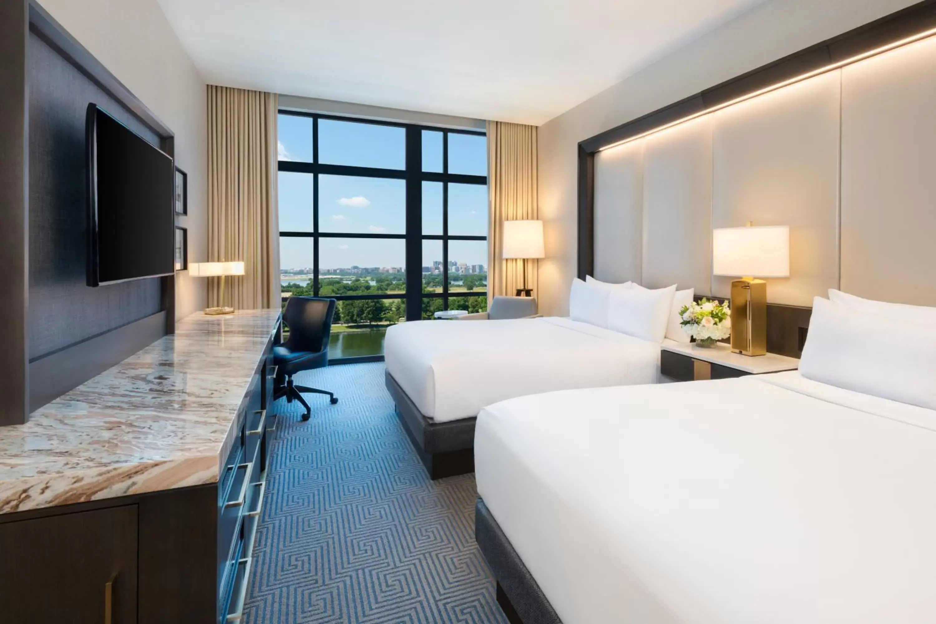 River view, Bed in InterContinental - Washington D.C. - The Wharf by IHG River view, Bed in InterContinental - Washington D.C. - The Wharf by IHG