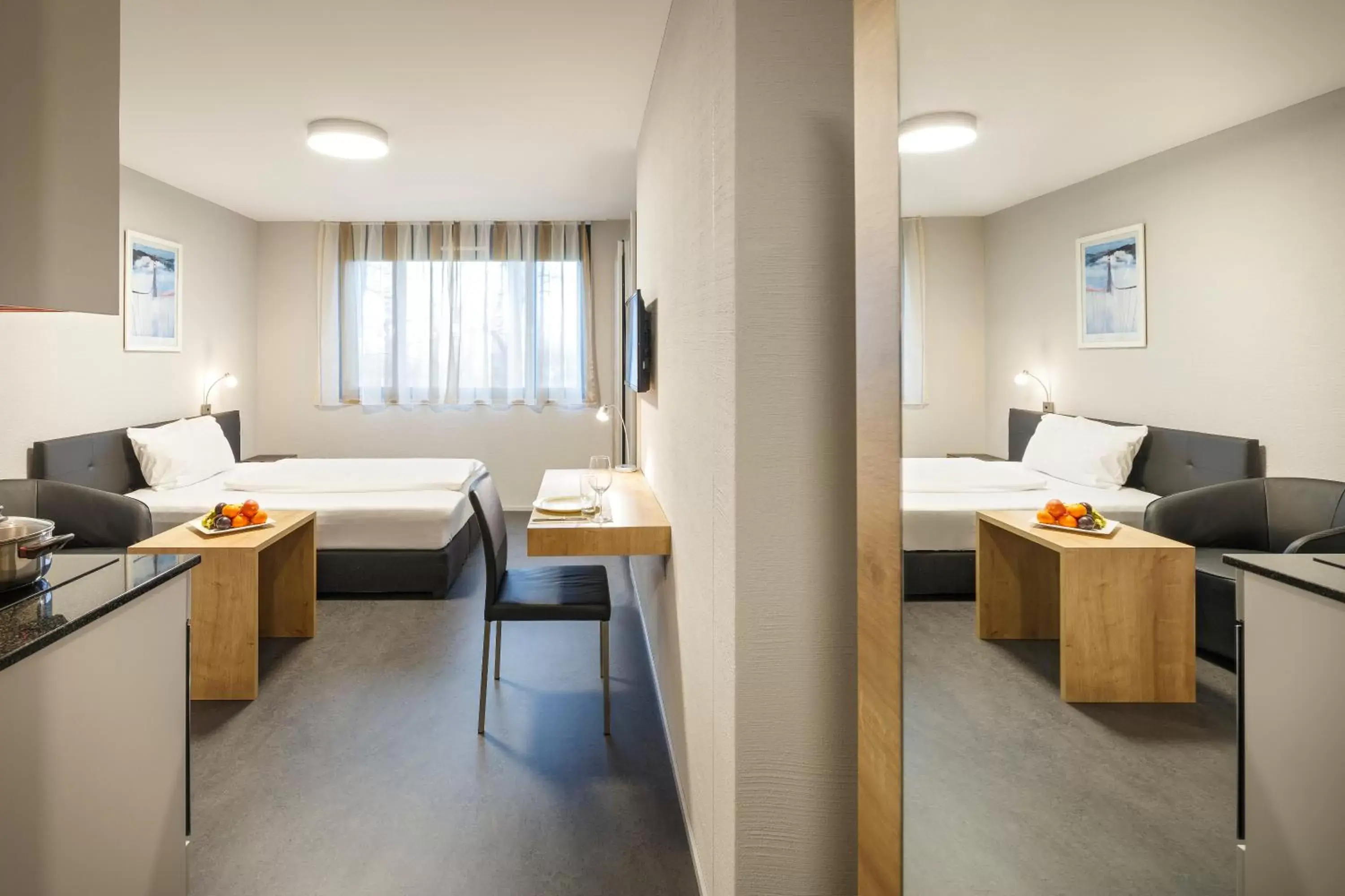 Kitchen or kitchenette, Seating Area in Aparthotel-aarau-WEST Swiss Quality