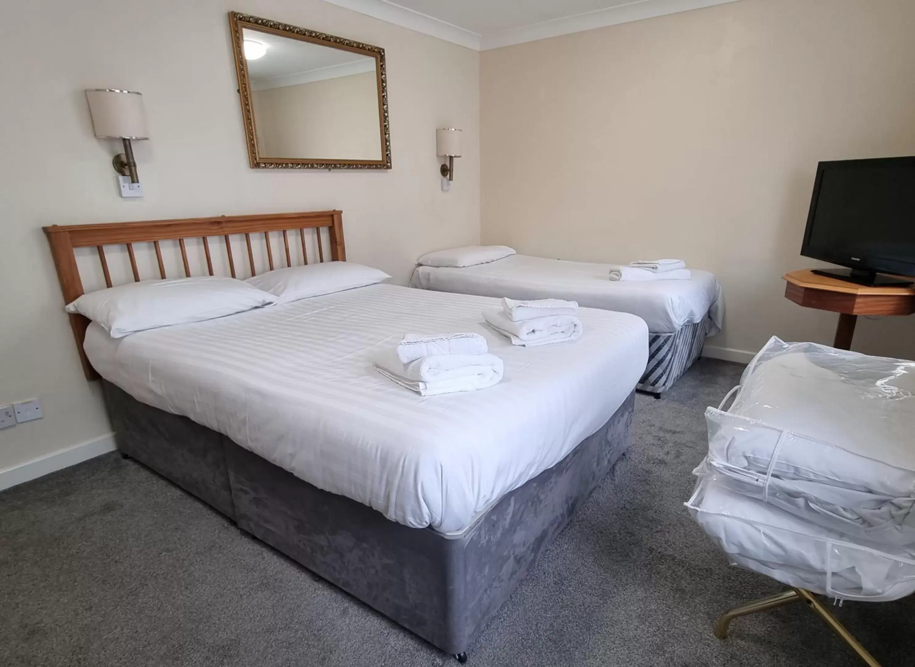 Bed in The Sportsmans Inn Limited Bed in The Sportsmans Inn Limited