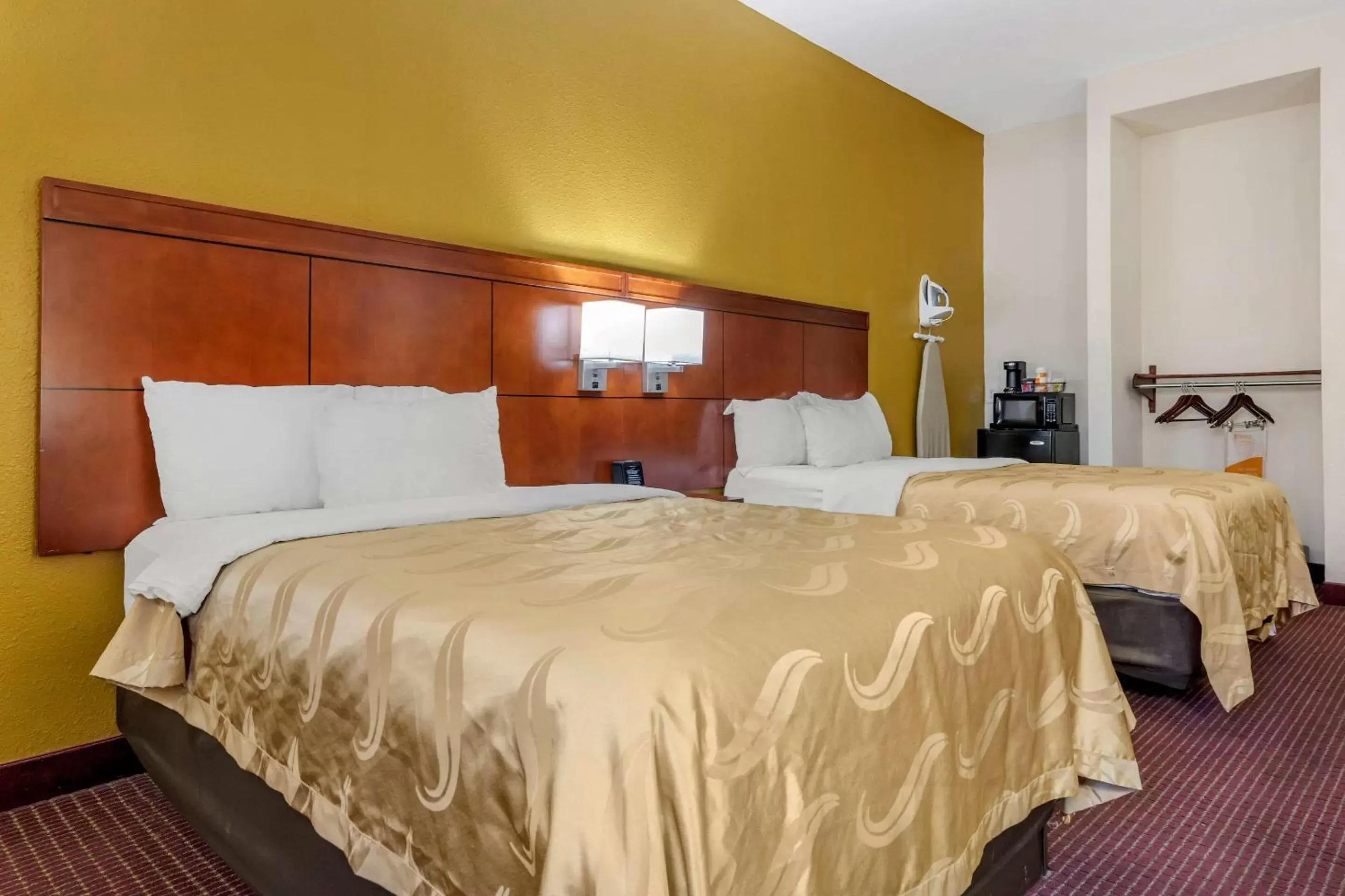 Photo of the whole room, Bed in Quality Inn Zephyrhills-Dade City Photo of the whole room, Bed in Quality Inn Zephyrhills-Dade City