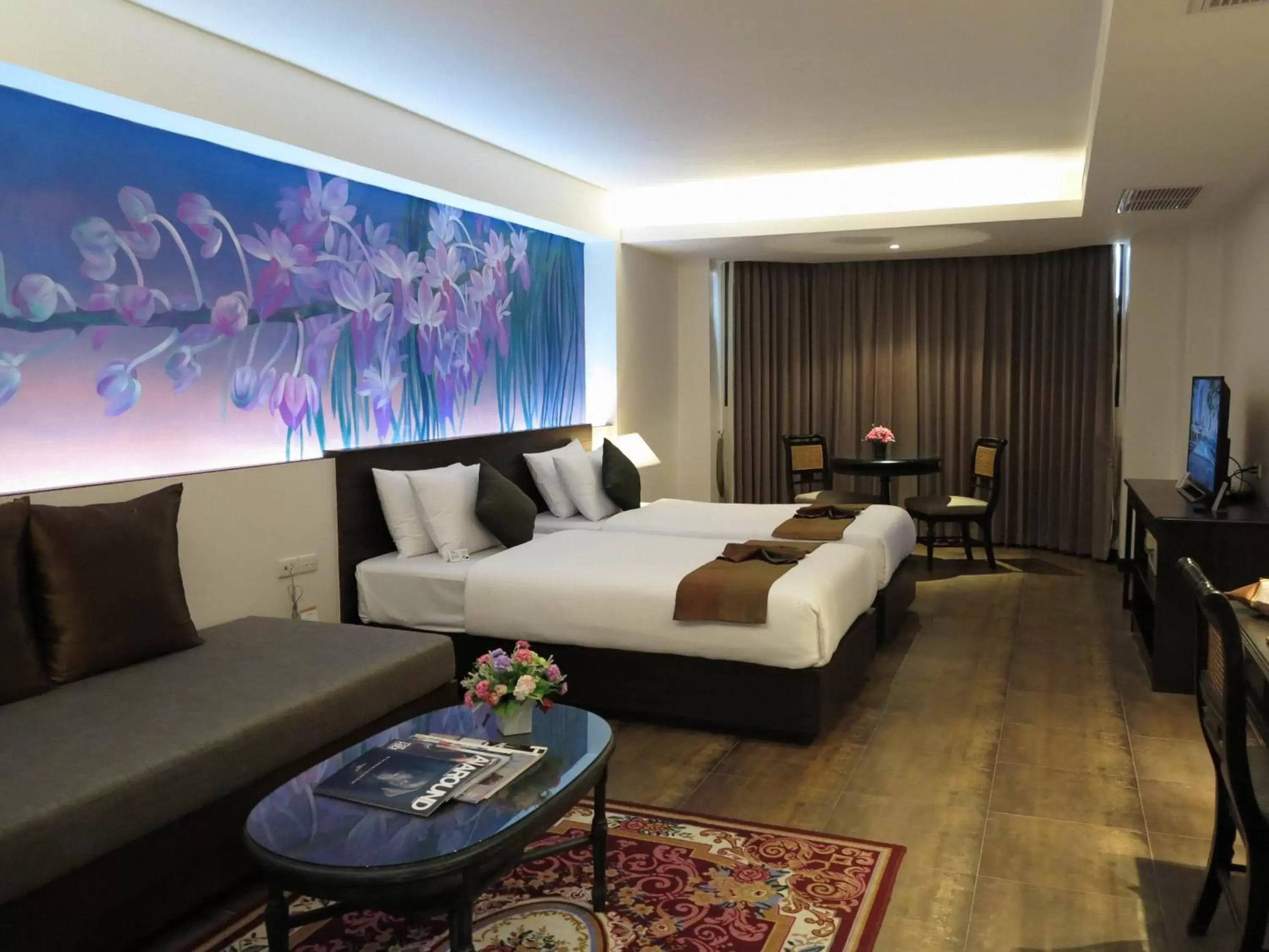 Photo of the whole room in The Grand Sathorn