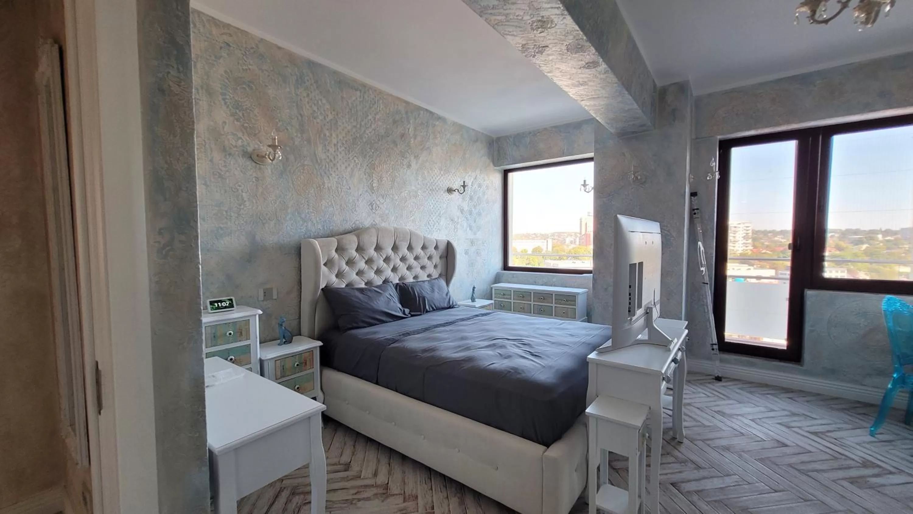 Photo of the whole room in Terrace Suites Iasi