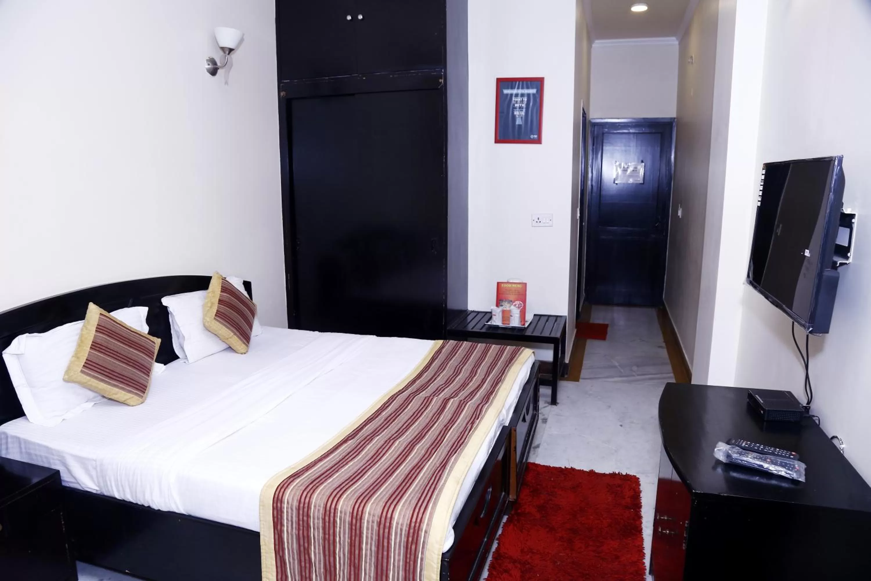 Bedroom, Bed in Hotel City Centre Inn - Nizamuddin Railway Station