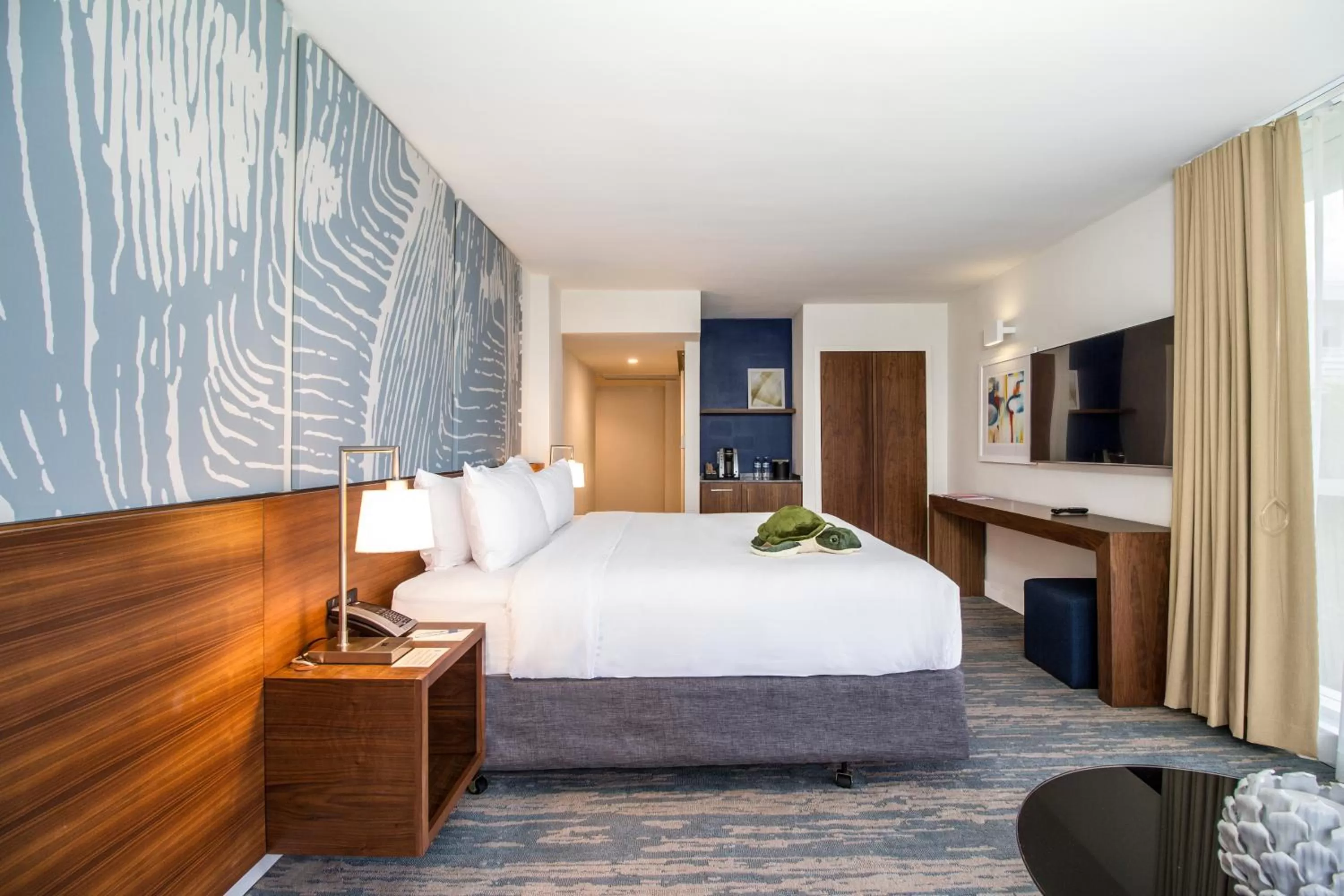 Bedroom, Bed in B Ocean Resort Fort Lauderdale Beach